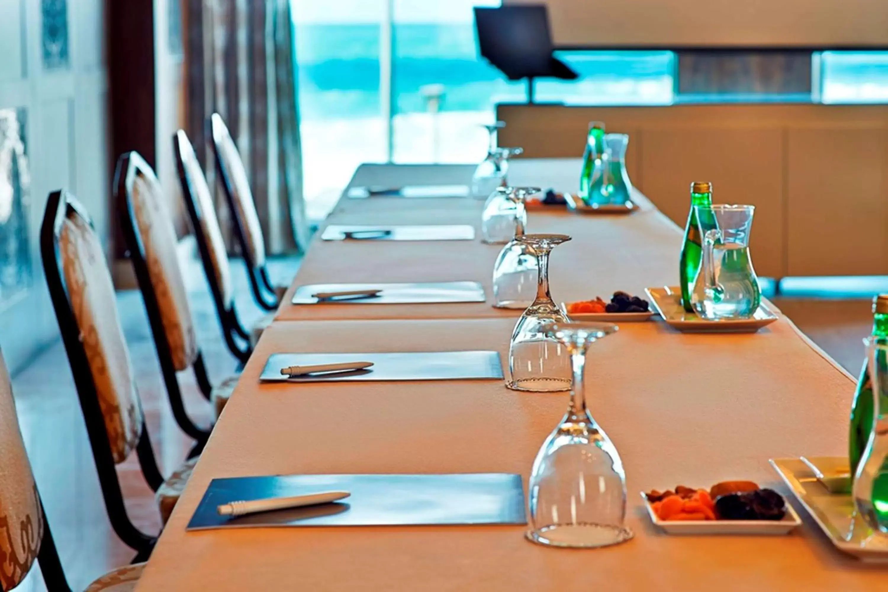 Meeting/conference room, Restaurant/Places to Eat in Hilton Alexandria Corniche