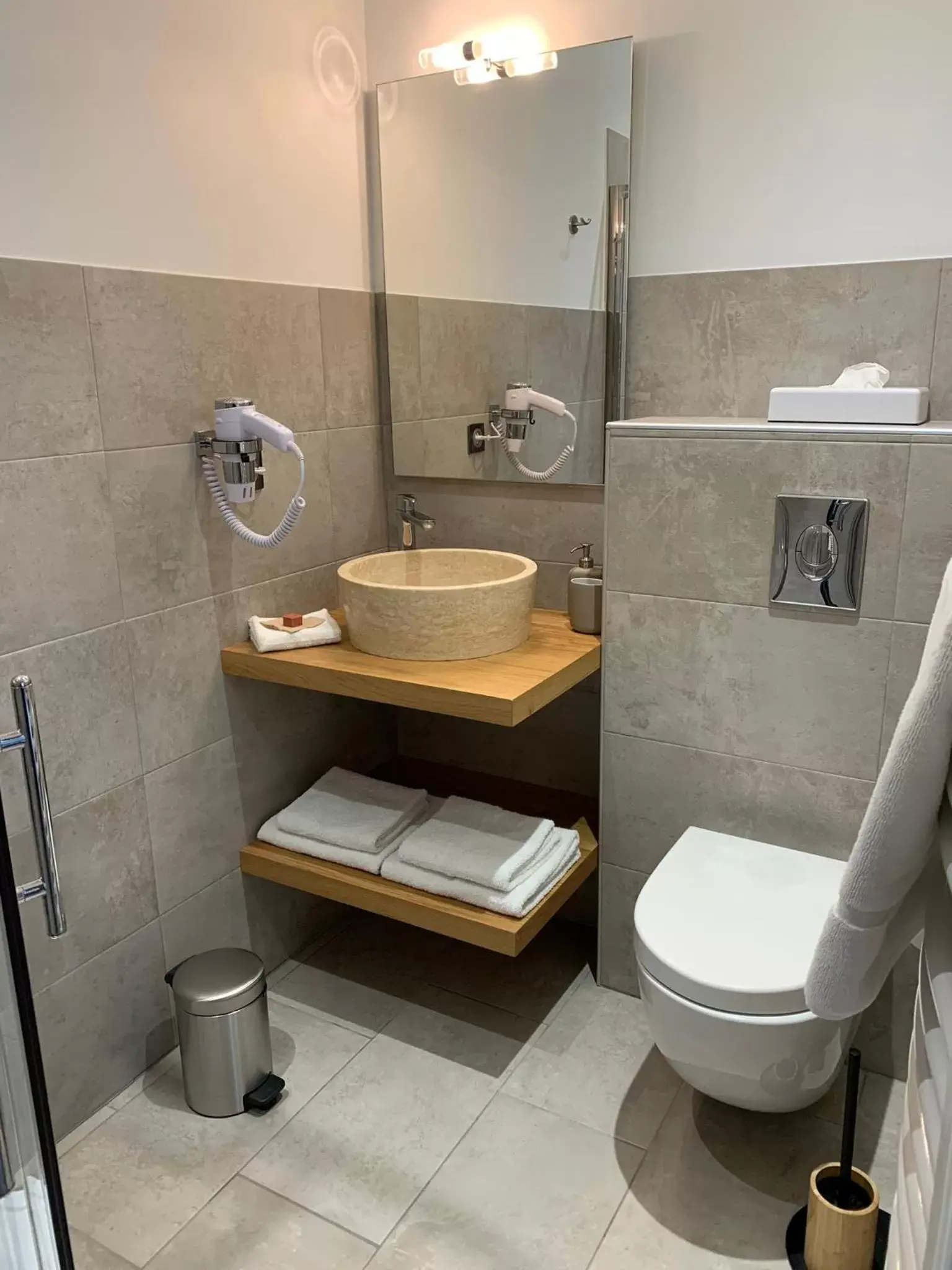 Shower, Bathroom in Villa Harriet