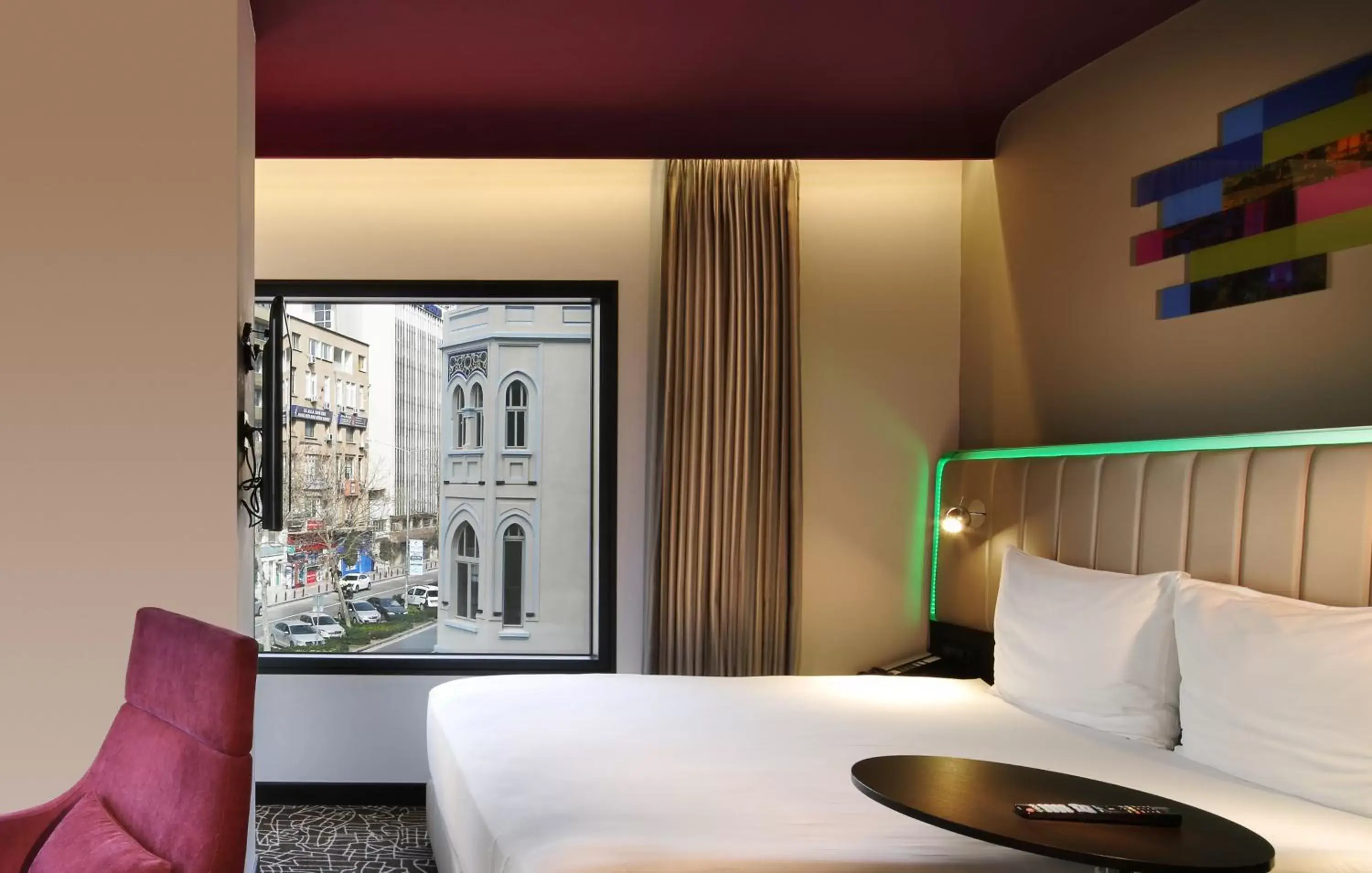 City view, Bed in Park Inn by Radisson Izmir City view, Bed in Park Inn by Radisson Izmir
