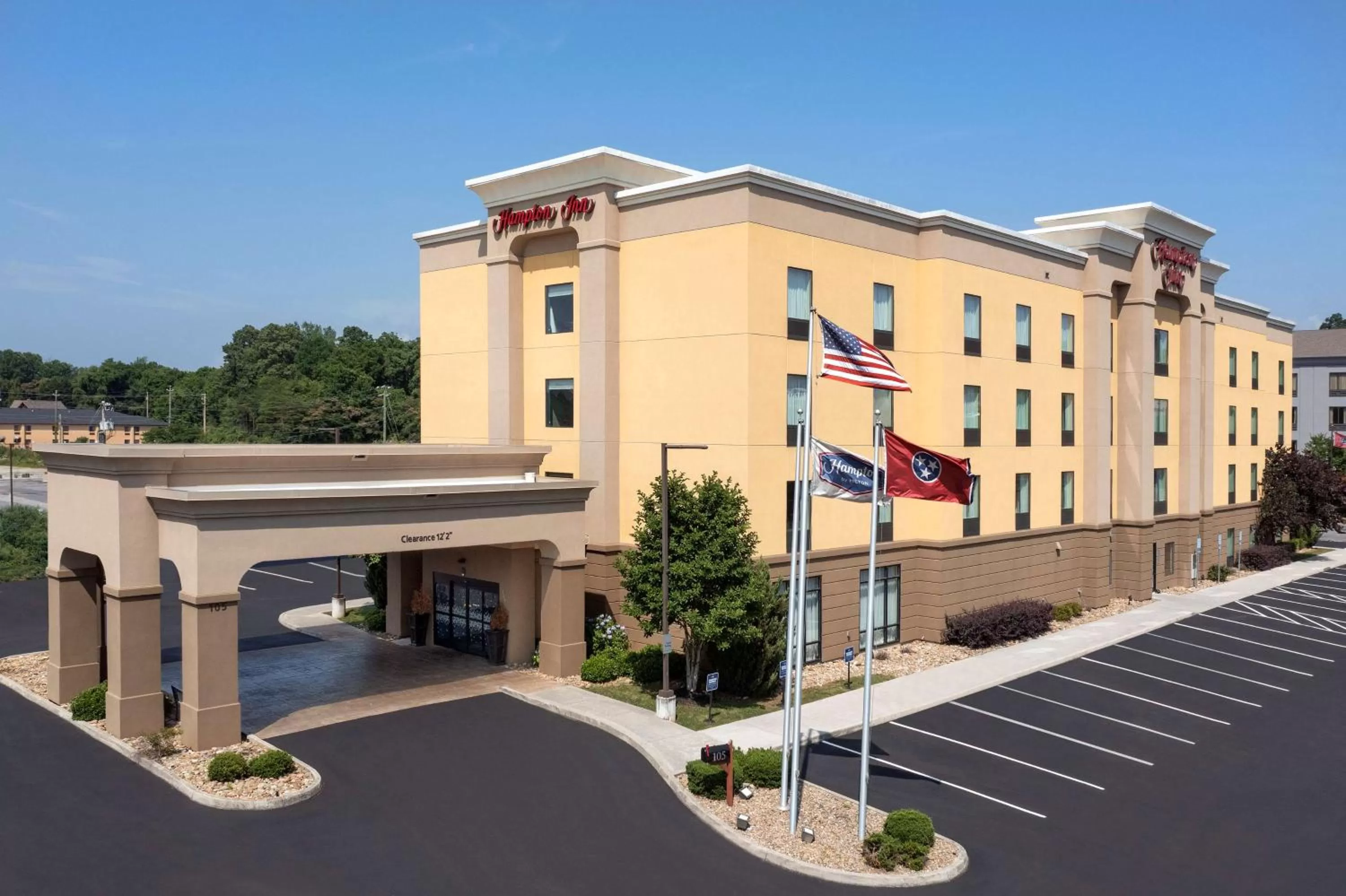 Property building in Hampton Inn Knoxville Clinton I-75