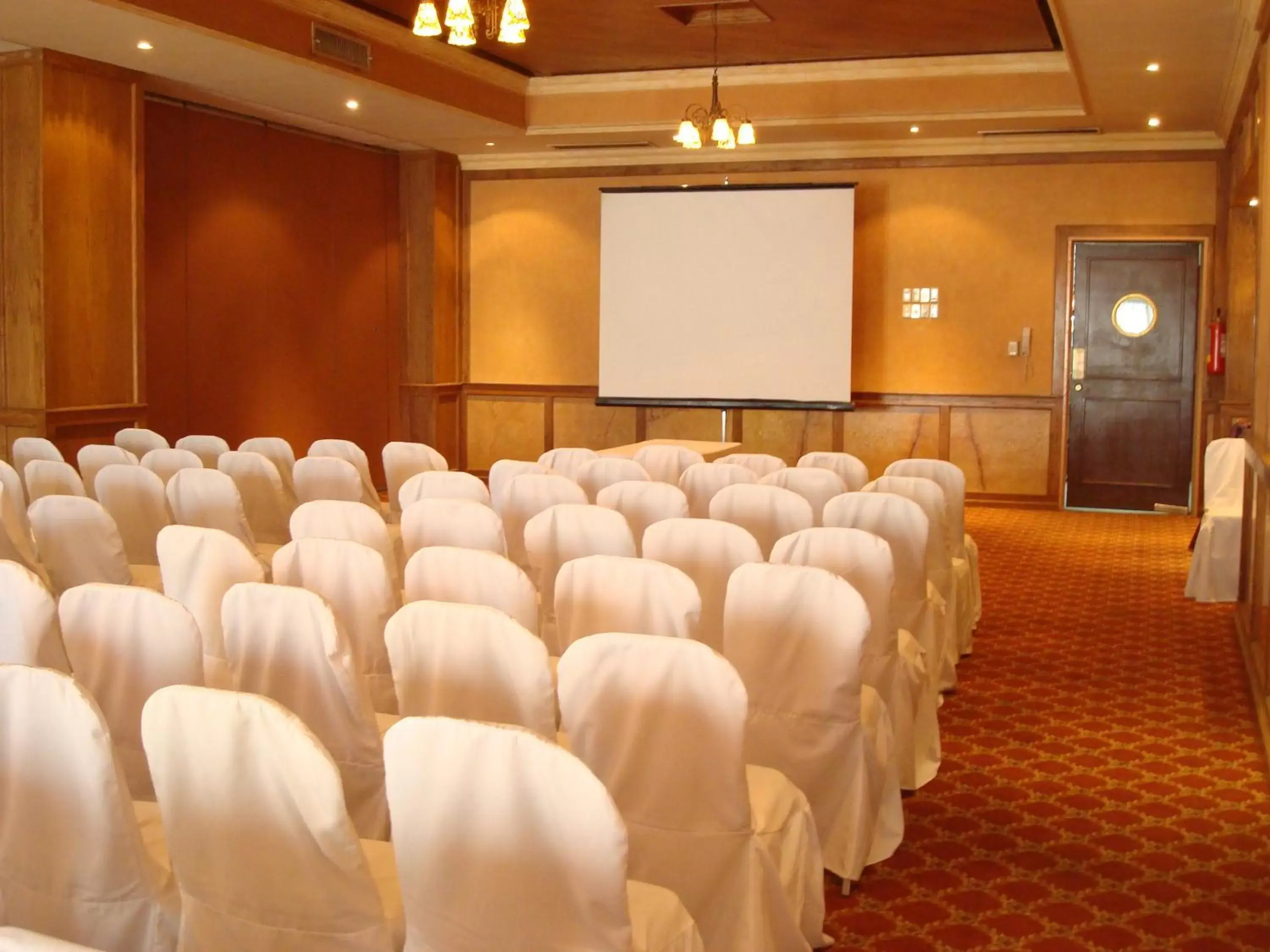 Meeting/conference room in Best Western Hotel Posada Del Rio Express