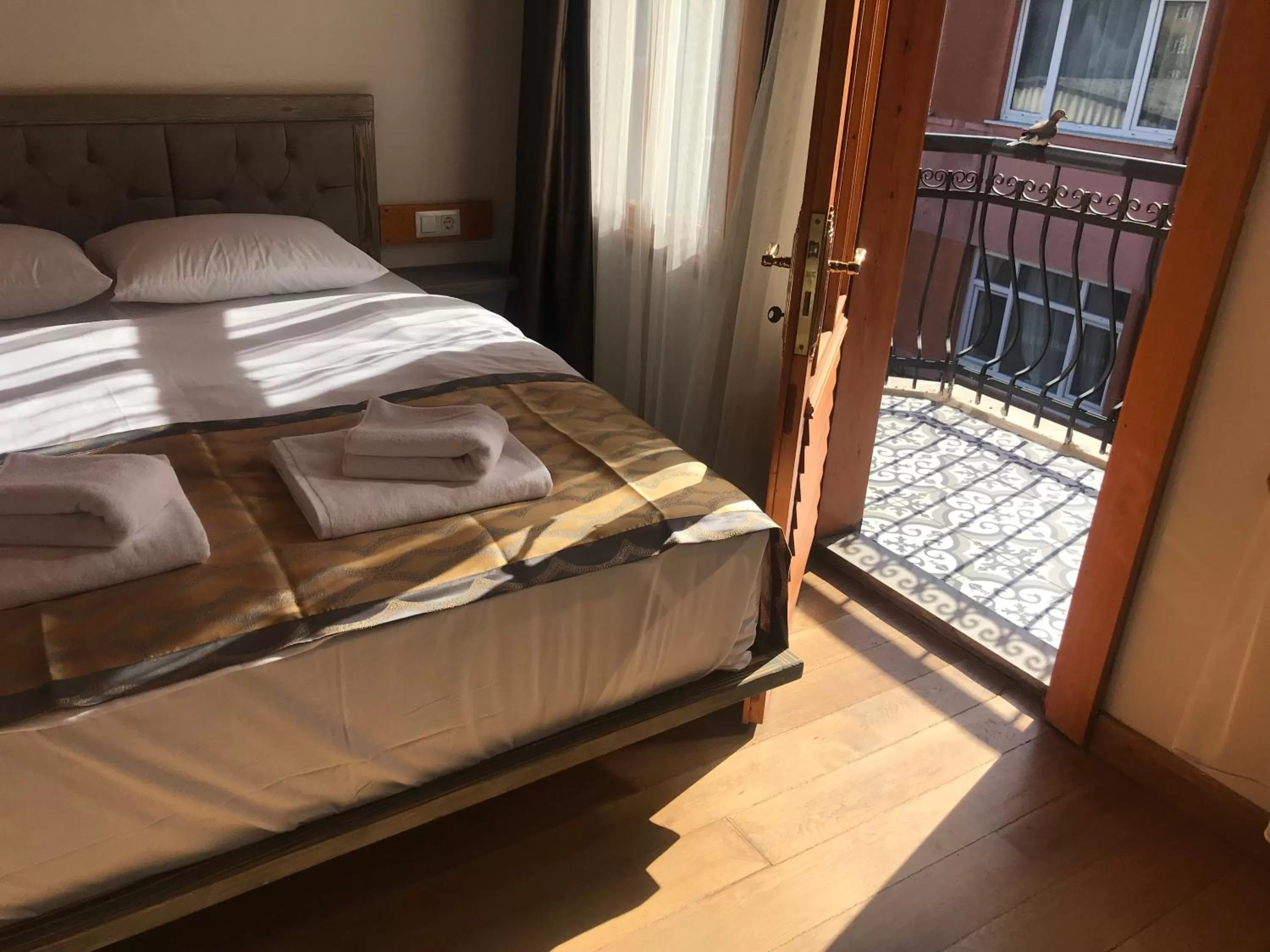 Bed in Green Mansion