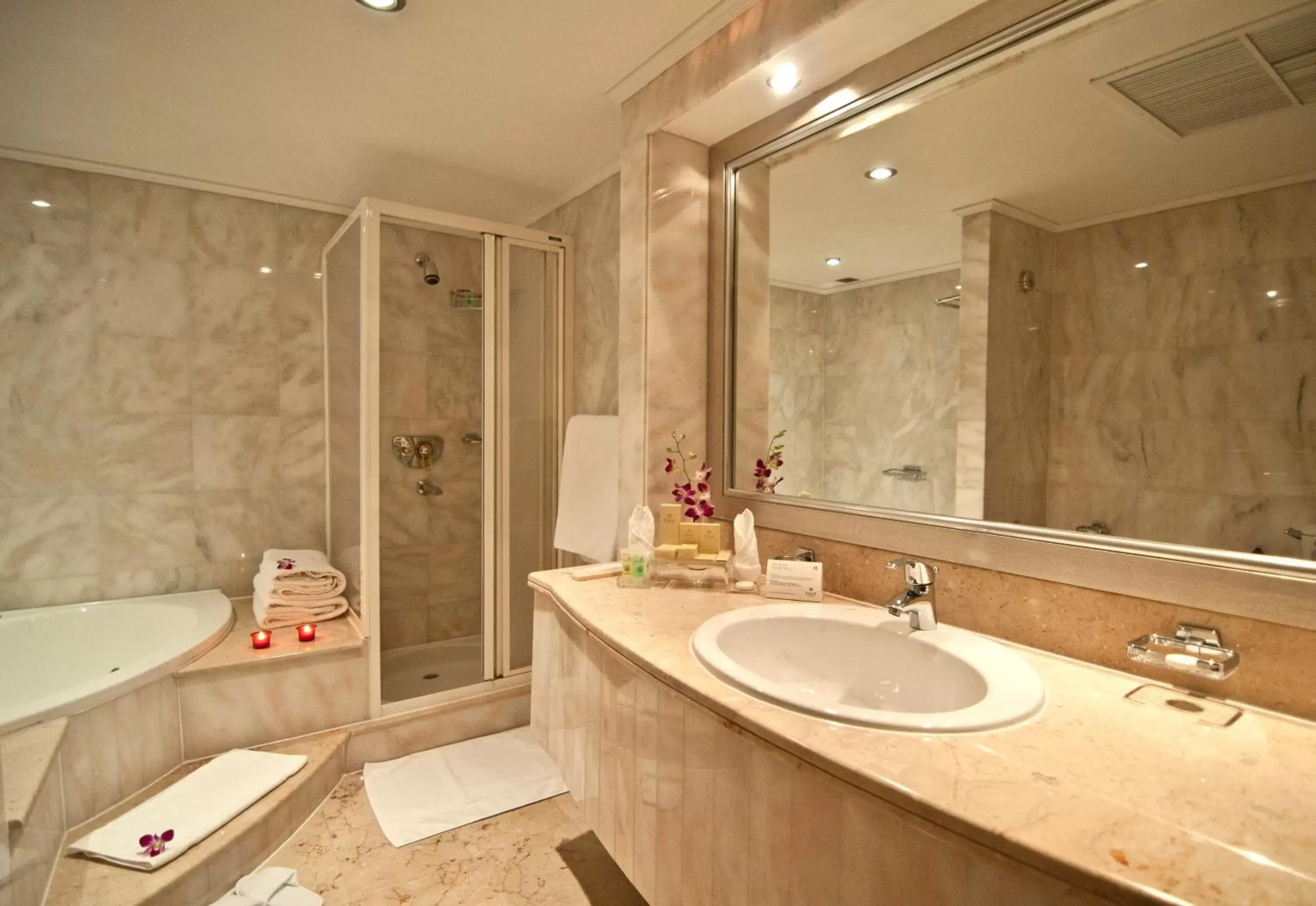Bathroom in Danat Al Ain Resort