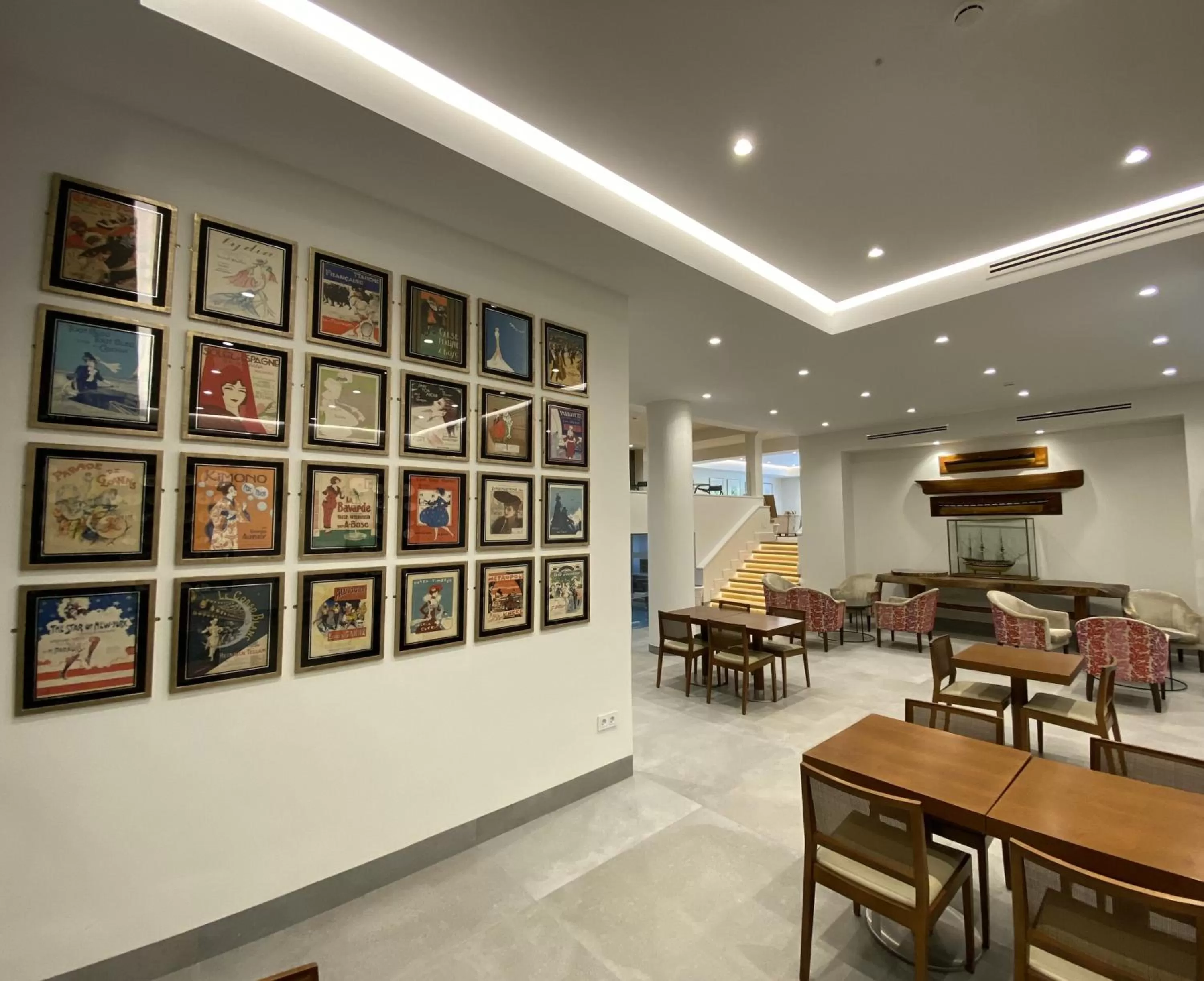 Dining area in Hotel Alcázar