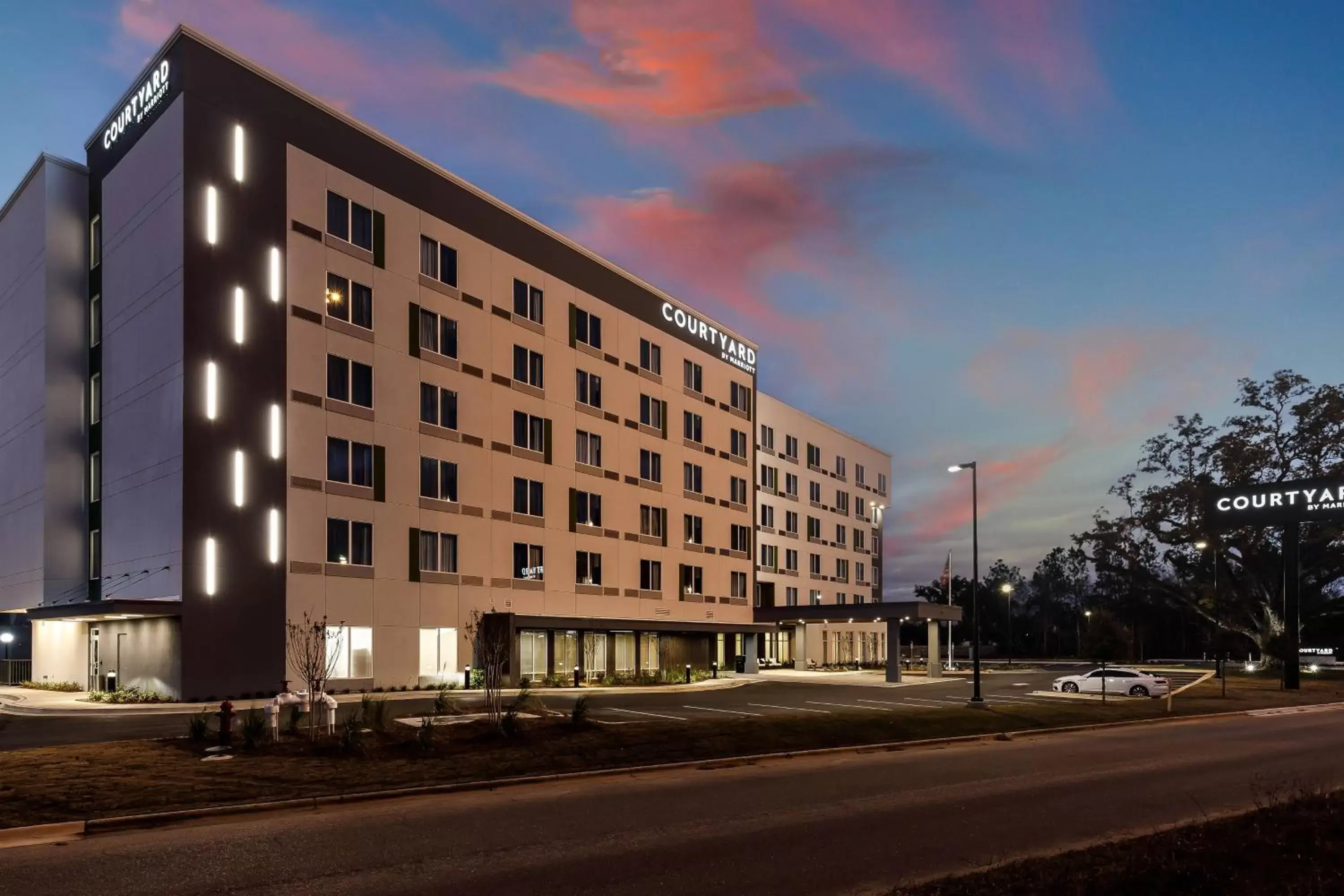 Property Building in Courtyard by Marriott Pensacola West