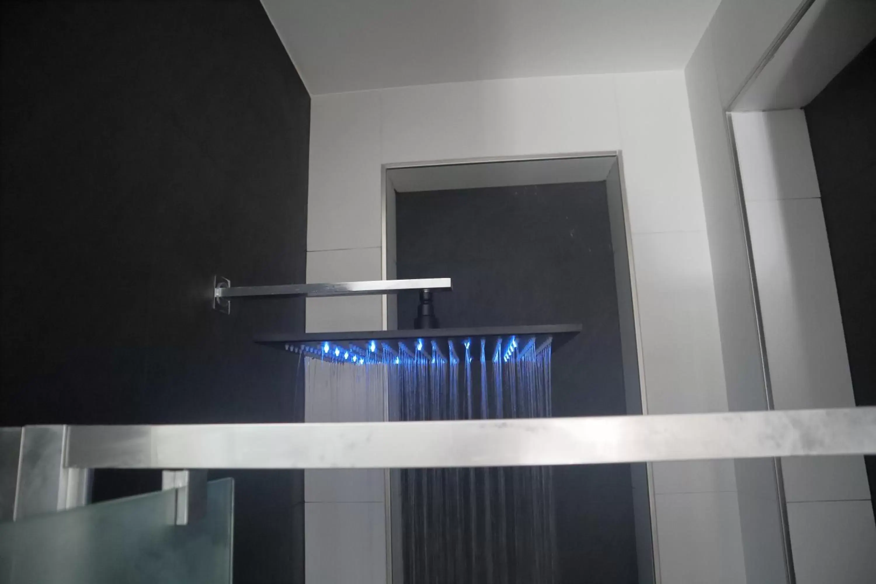 Shower in Rettifilo 201 Exclusive Rooms
