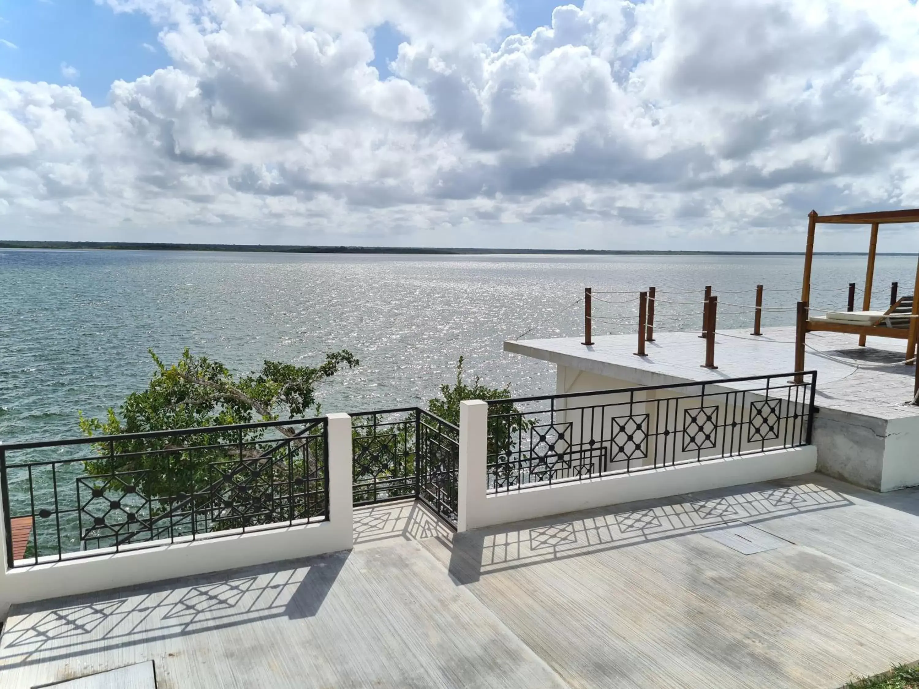 Property building, Balcony/Terrace in Hotel Vista Laguna Bacalar