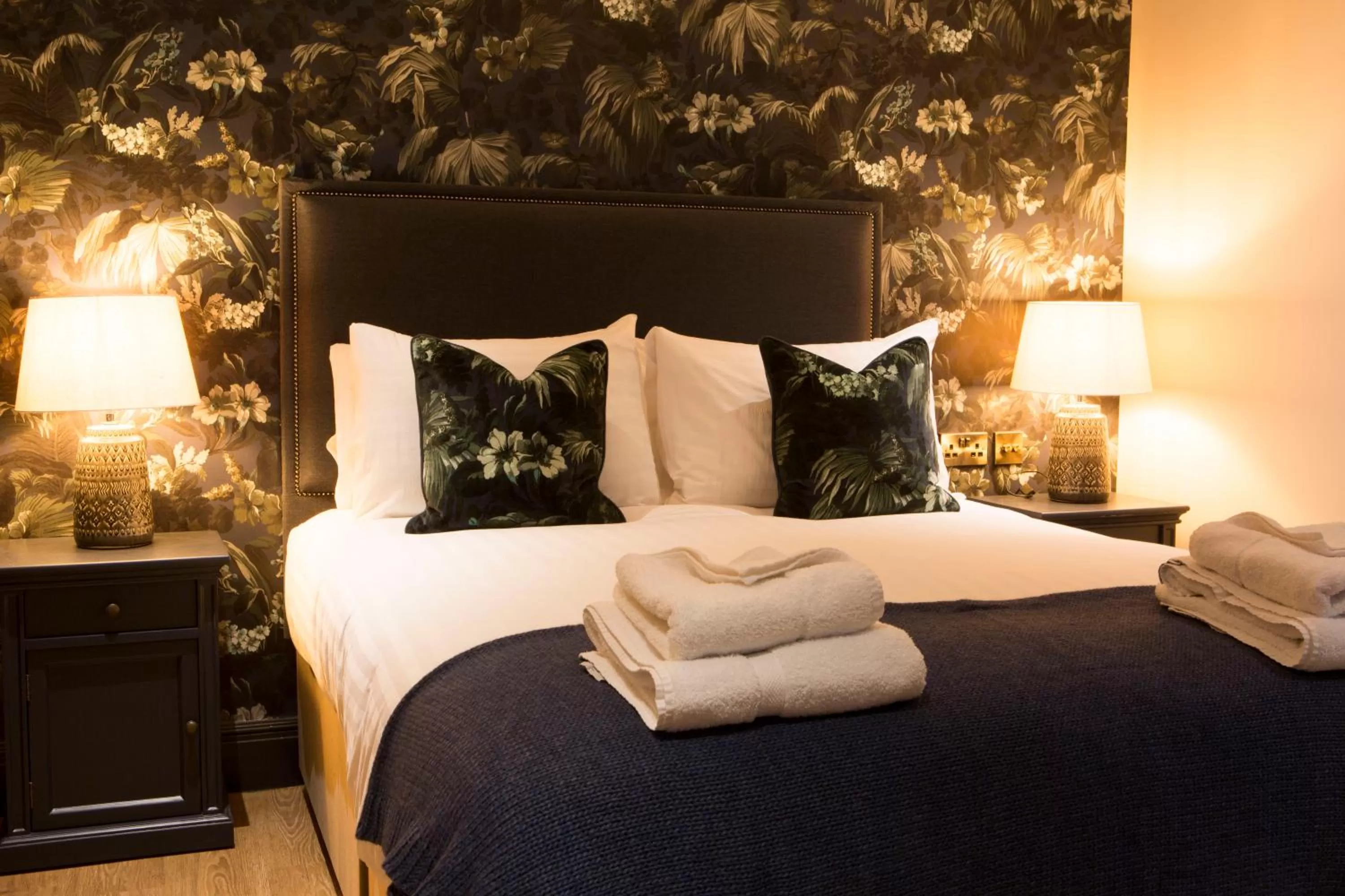 Bed in Wynnstay Arms, Ruabon, Wrexham