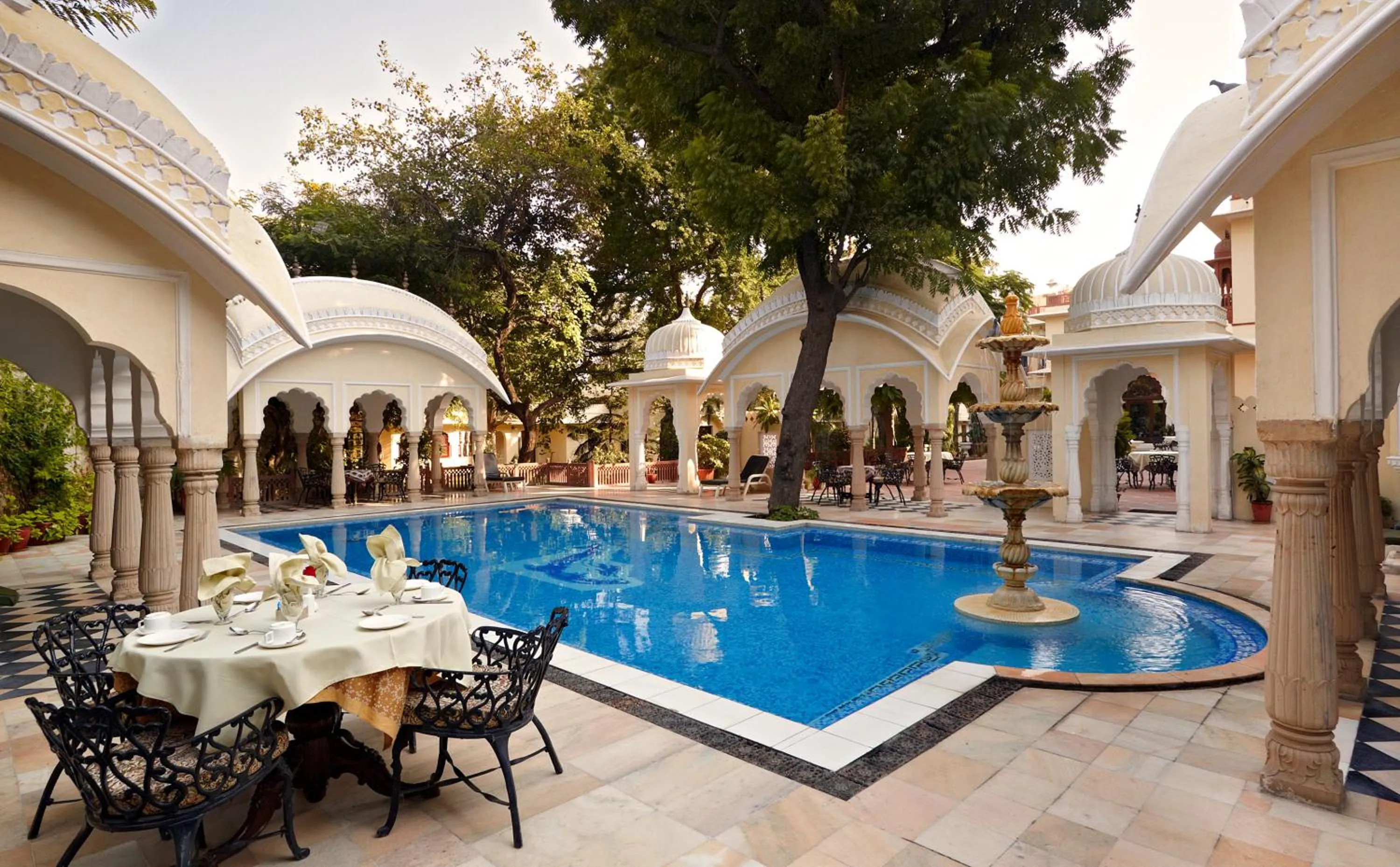 Swimming pool in Alsisar Haveli - Heritage Hotel