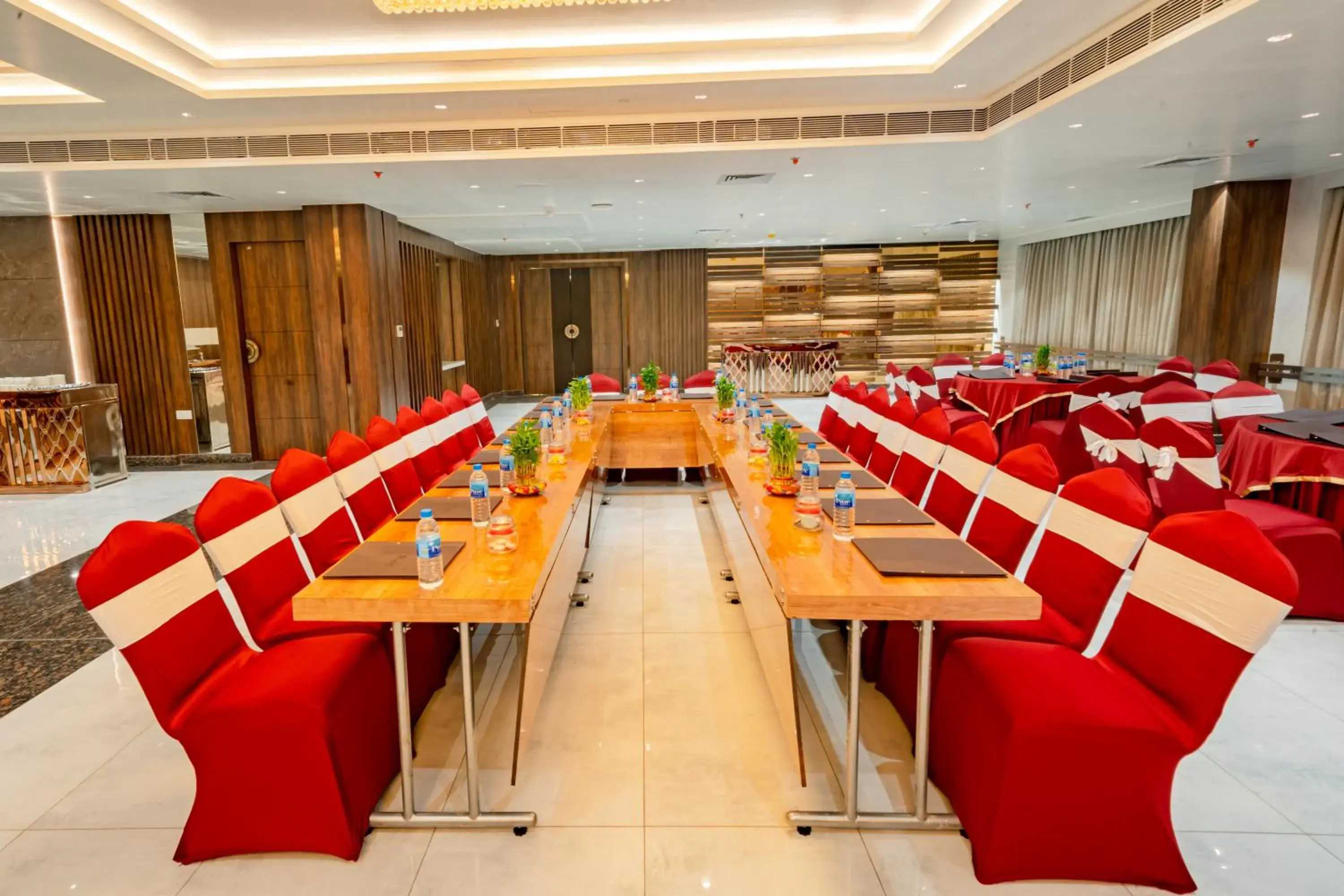 Banquet/Function facilities, Banquet Facilities in Payel Inn