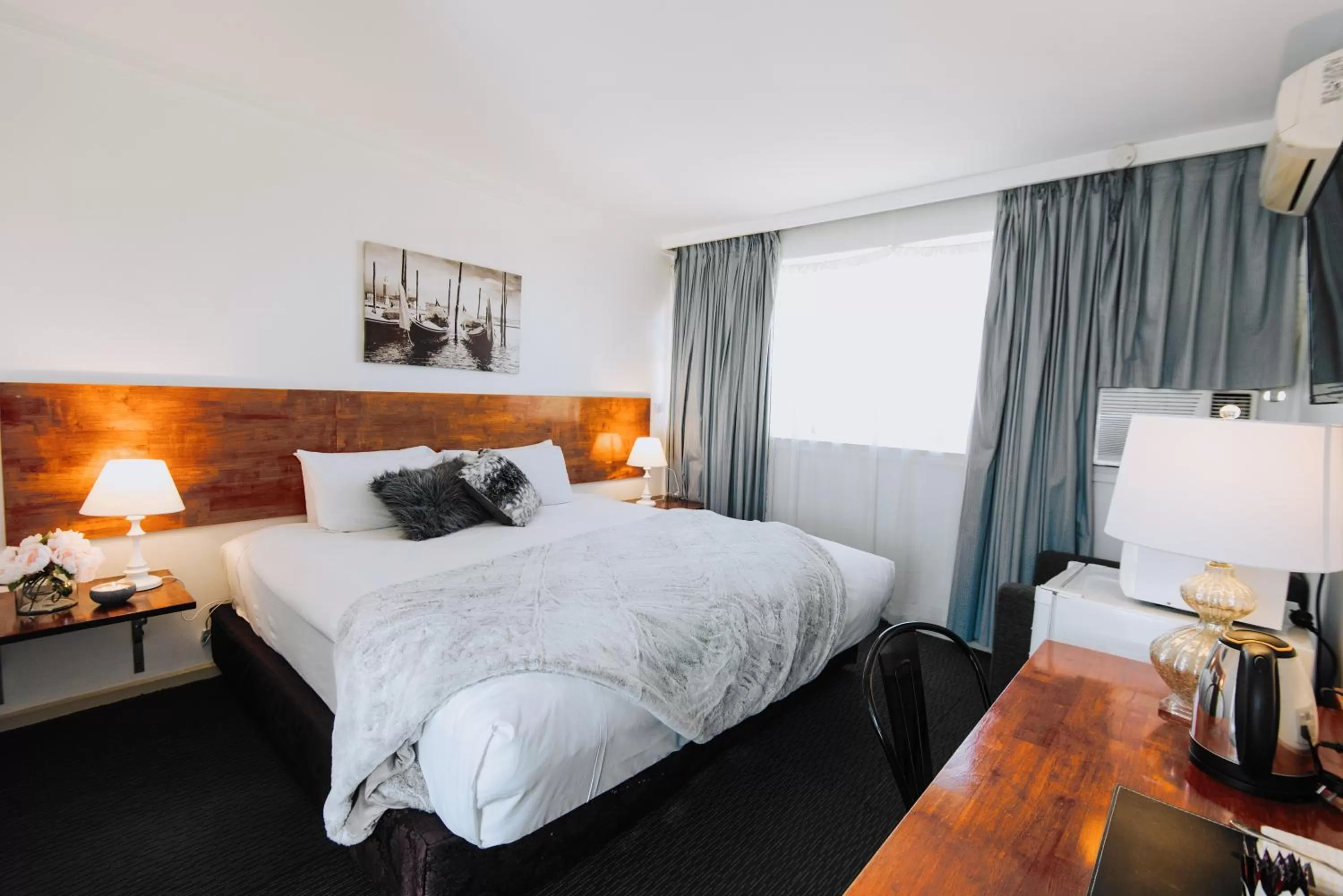 Bed in Tamworth City Motel