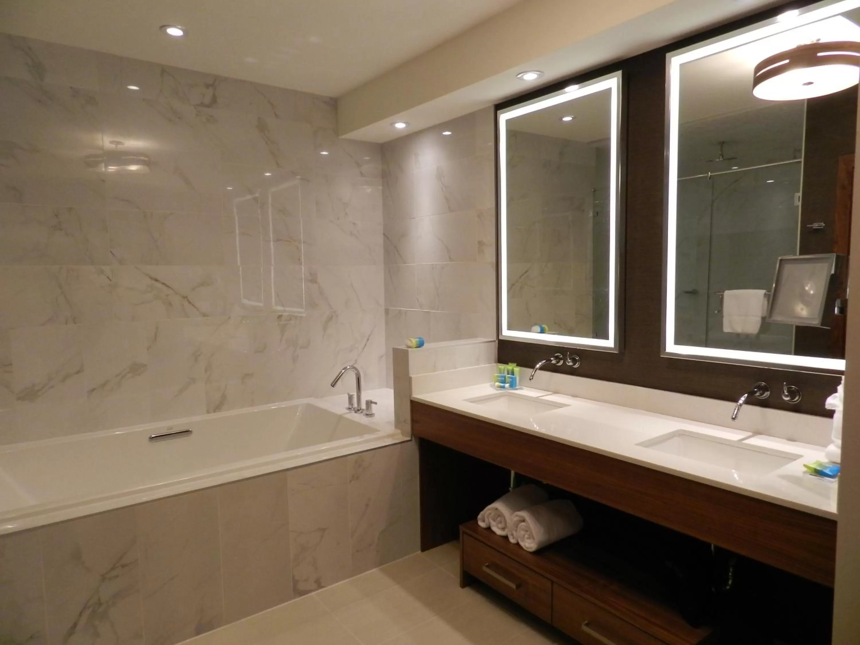 Bathroom in Radisson Hotel & Conference Centre Calgary Airport