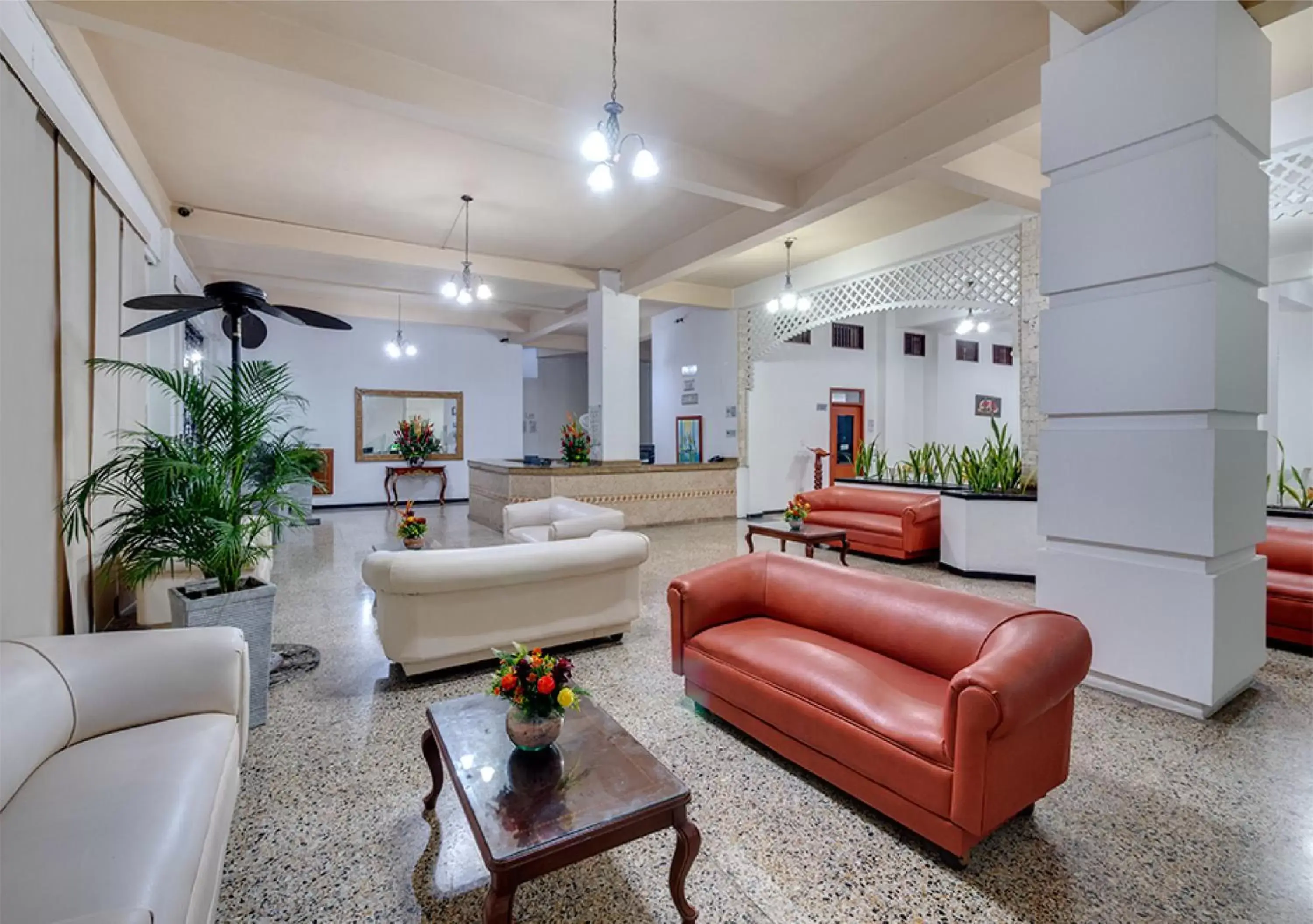 Living room, Lobby/Reception in Hotel Dorado Plaza Centro Histórico