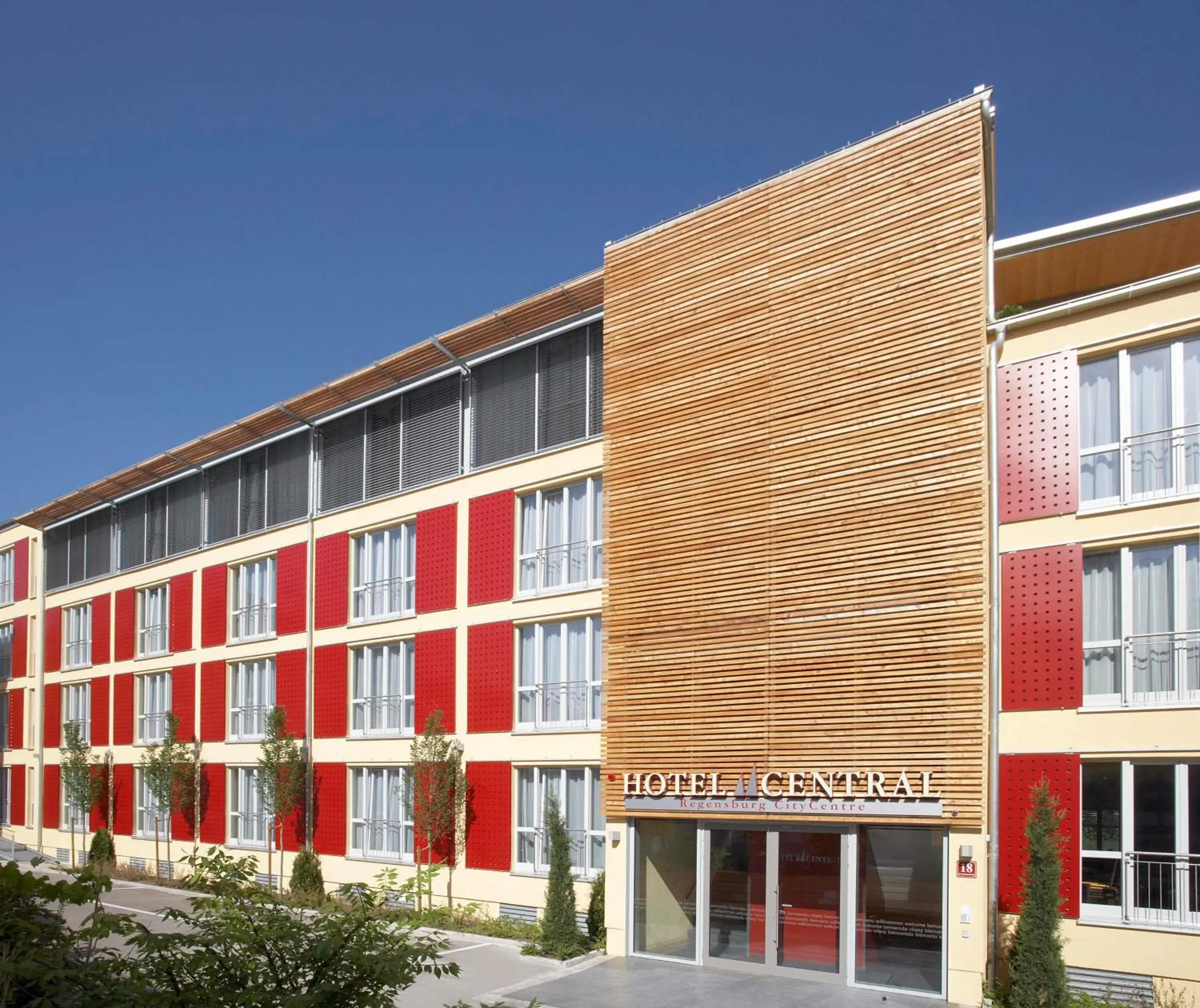 Facade/entrance in Hotel Central Regensburg CityCentre