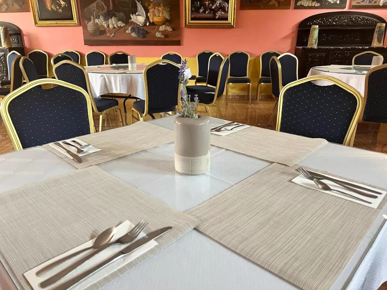 Breakfast in Hotel Pinomar