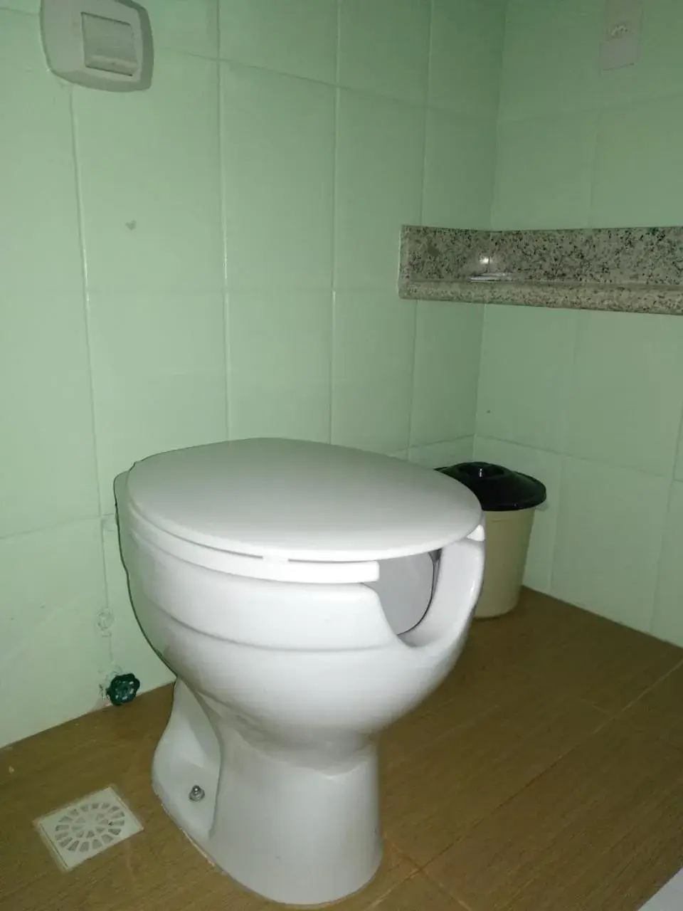 Toilet, Bathroom in Duas Praias Hotel Pousada
