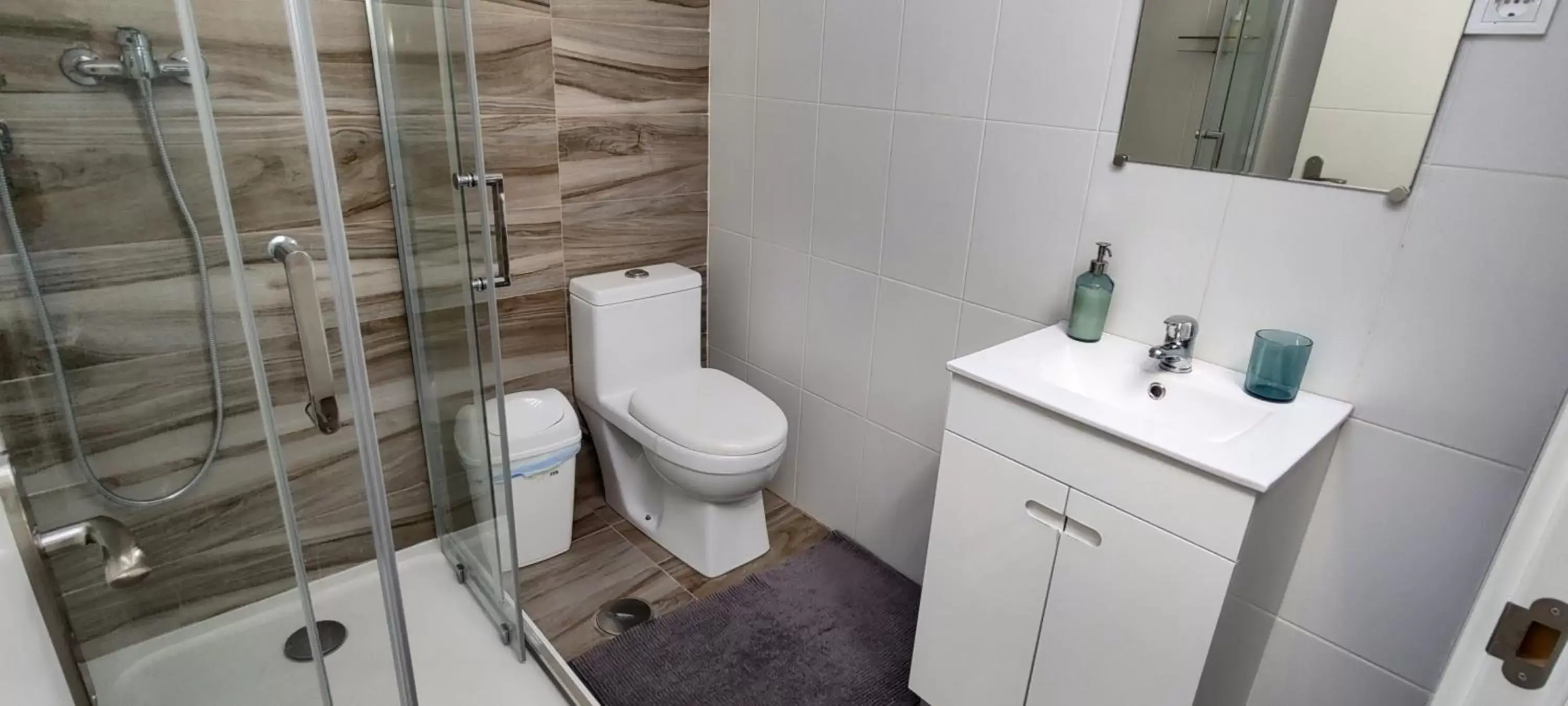 Shower, Bathroom in Costa Paradise Beach