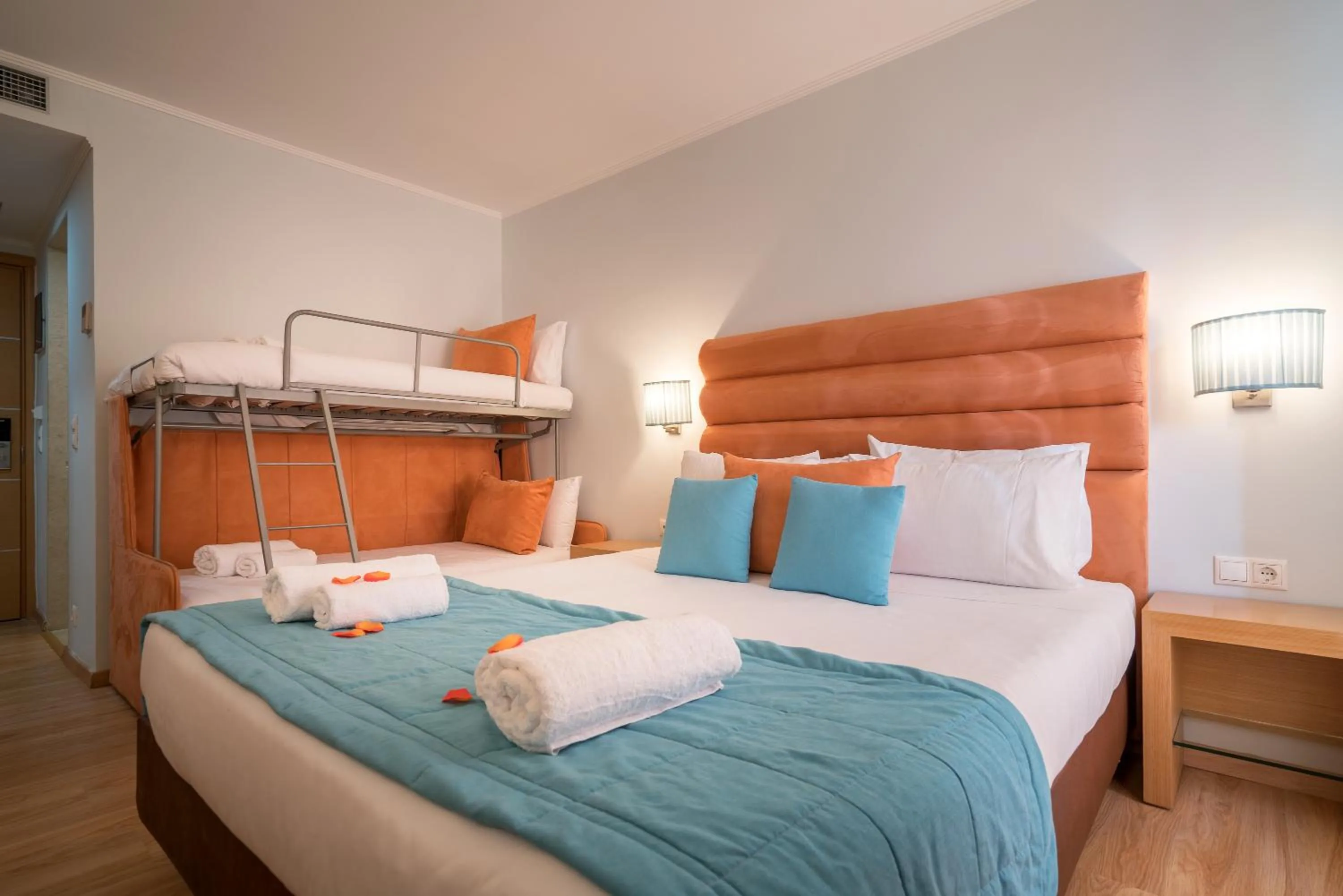 Bedroom, Bed in Galaxy Beach Resort BW Premier Collection