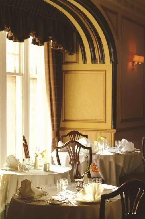 Food, Restaurant/Places to Eat in Mansion House Hotel