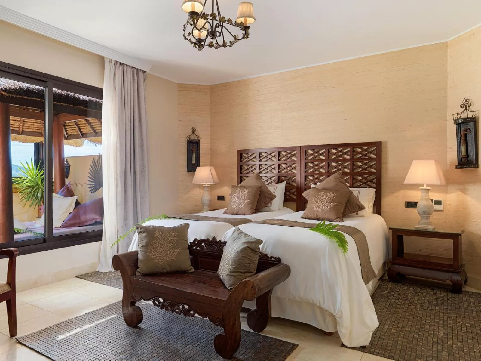 Bedroom, Bed in Royal Garden Villas, Luxury Hotel
