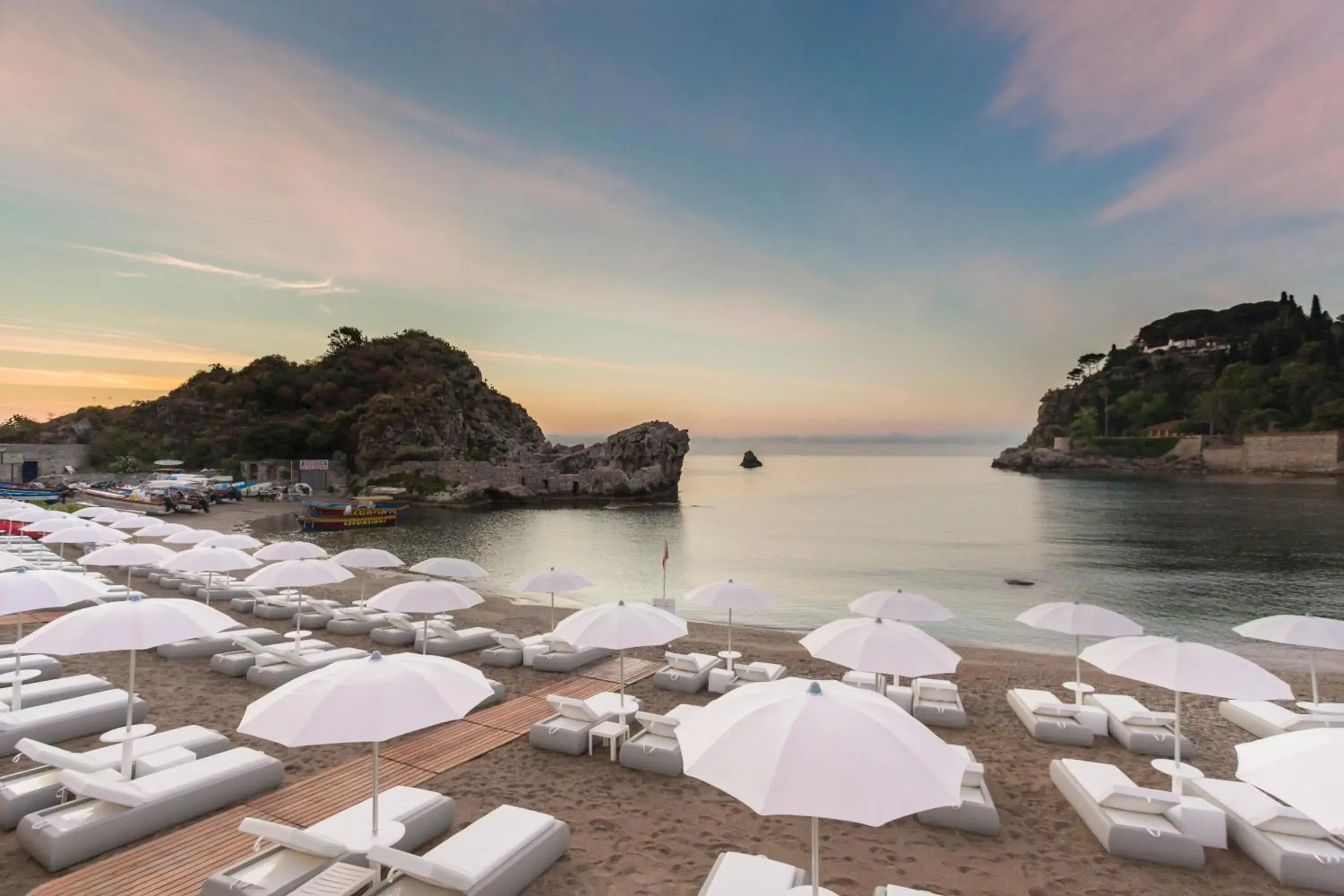 Beach in Grand Hotel Mazzaro Sea Palace