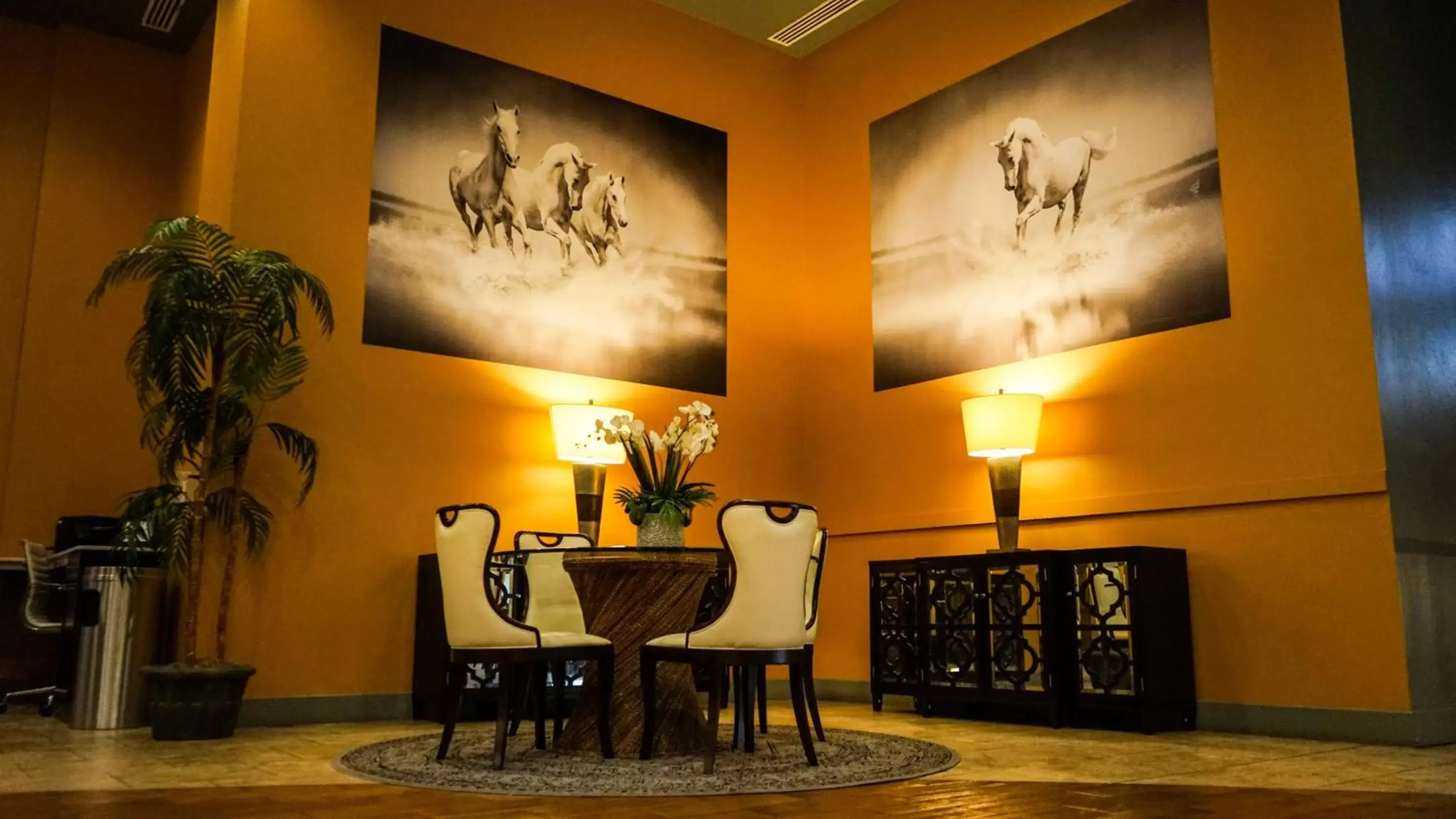 Lobby or reception in The Banyan Hotel Fort Myers, Tapestry Collection by Hilton