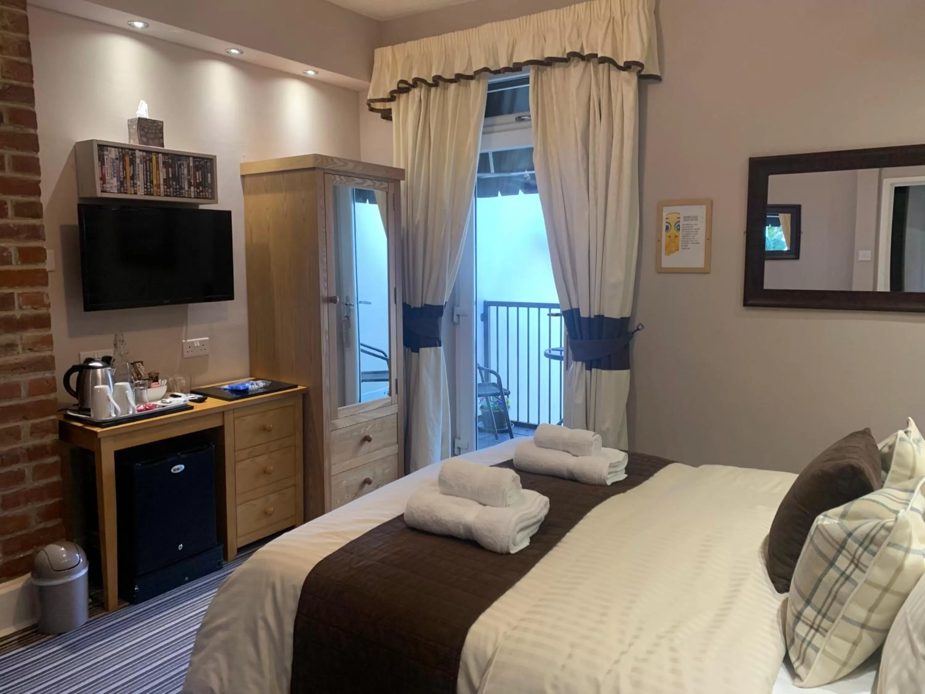 Bedroom, Bed in Arran Lodge B&B