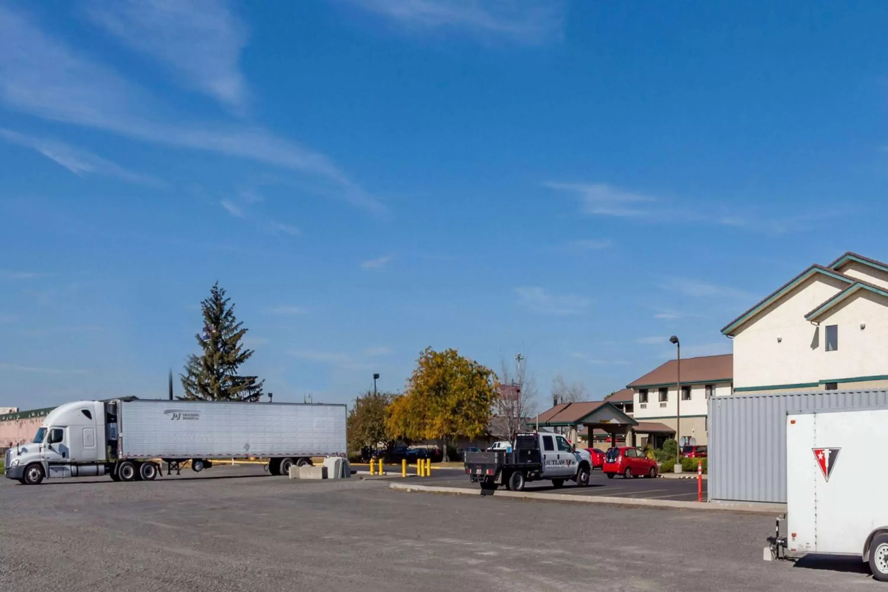 Property building in Super 8 by Wyndham Union Gap Yakima Area