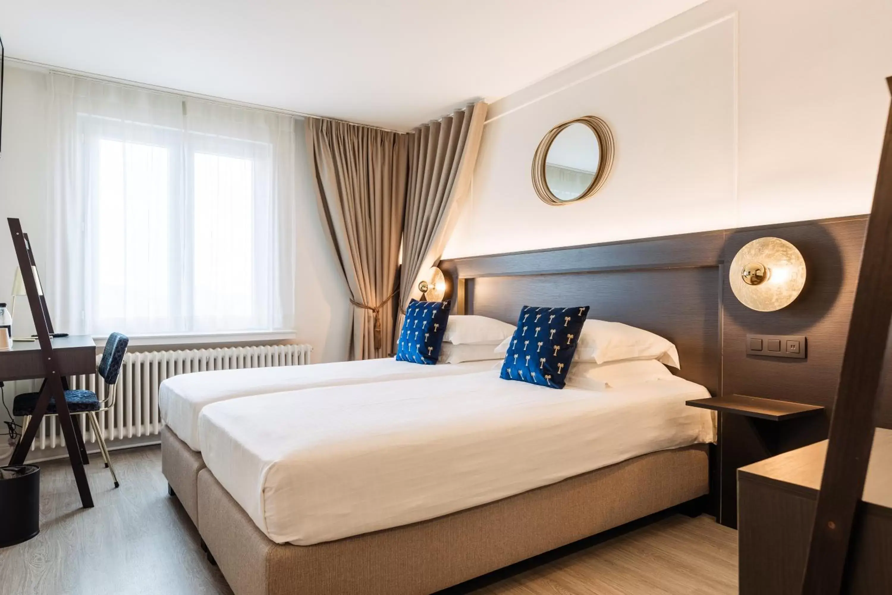 Comfort Room Courtyard in C-Hotels Continental Comfort Room Courtyard in C-Hotels Continental