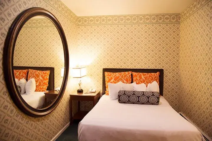 Bed in Marina Inn