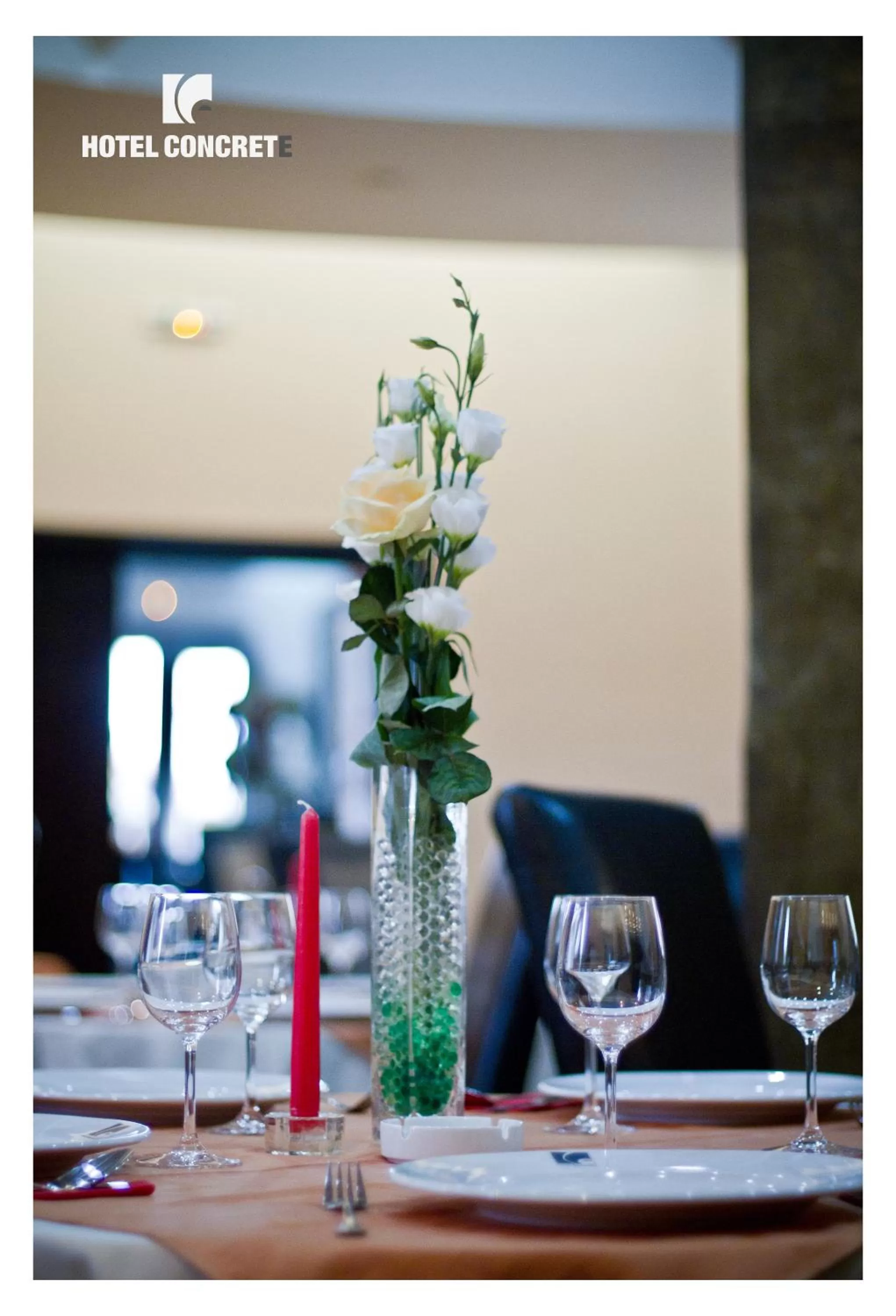 Restaurant/places to eat in Hotel Concrete