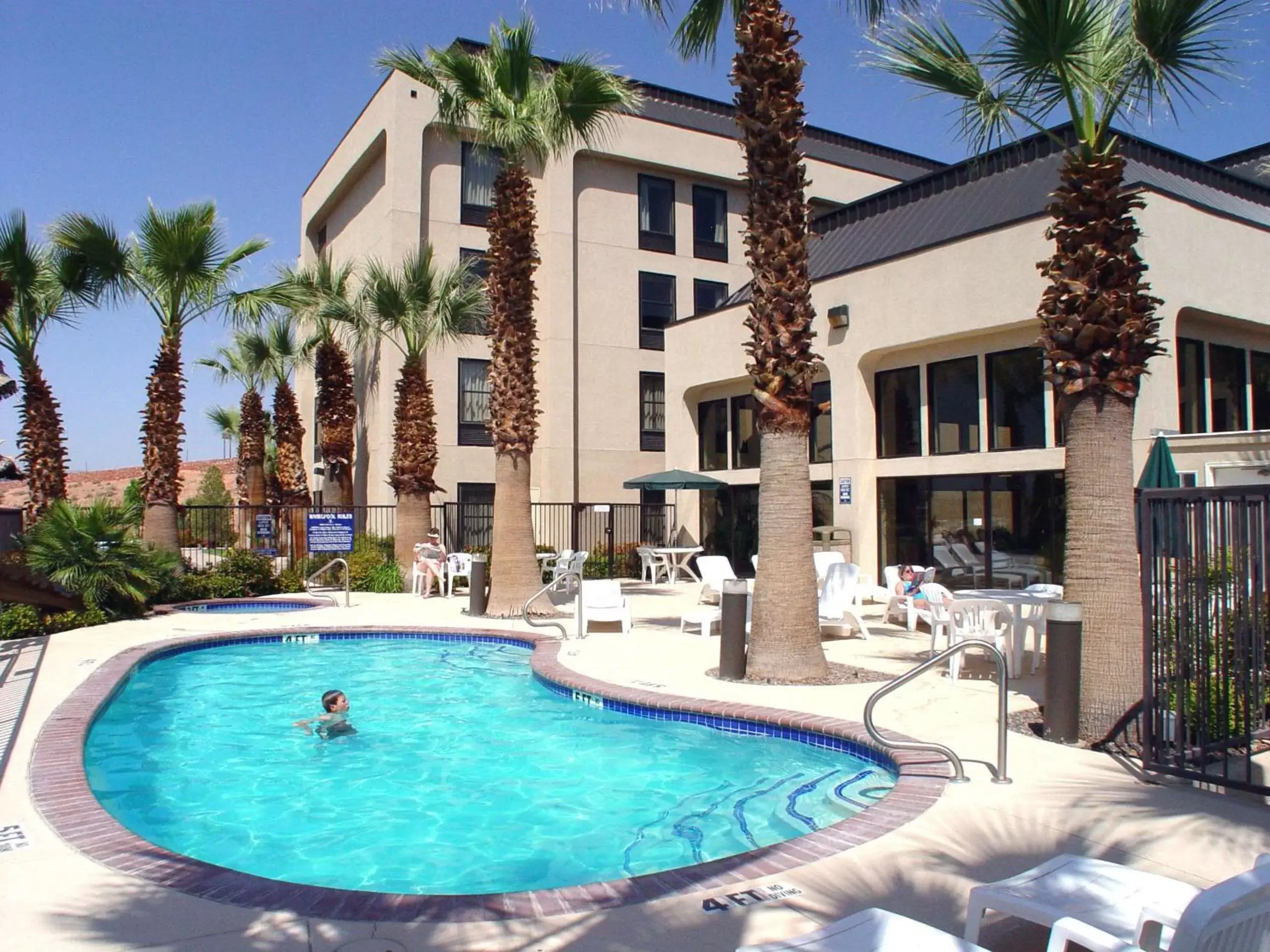 Pool view, Property Building in Hampton Inn St. George