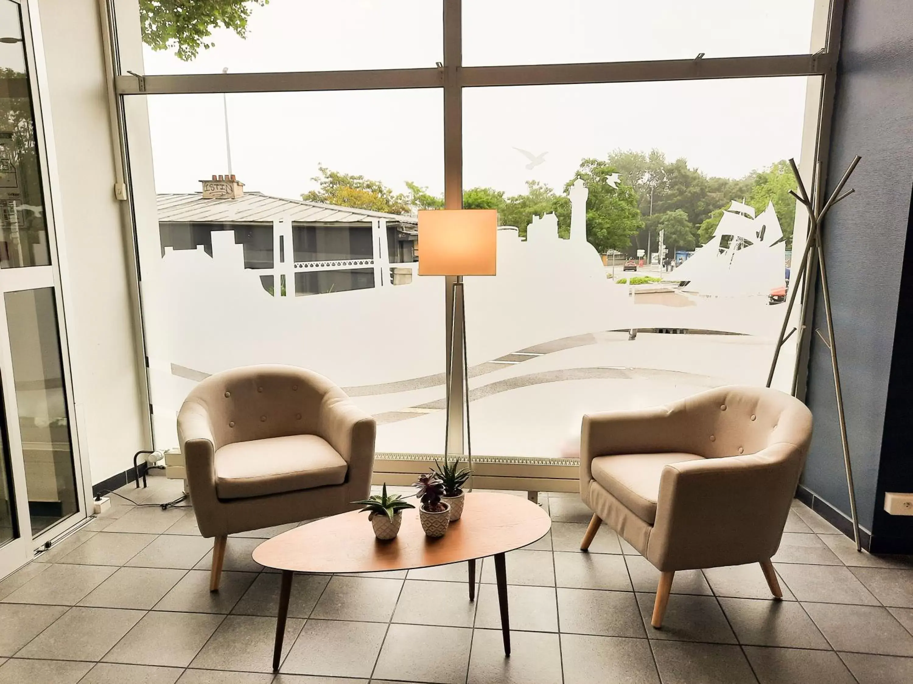 Property building, Seating Area in Cit'Hotel Brest Centre Gare