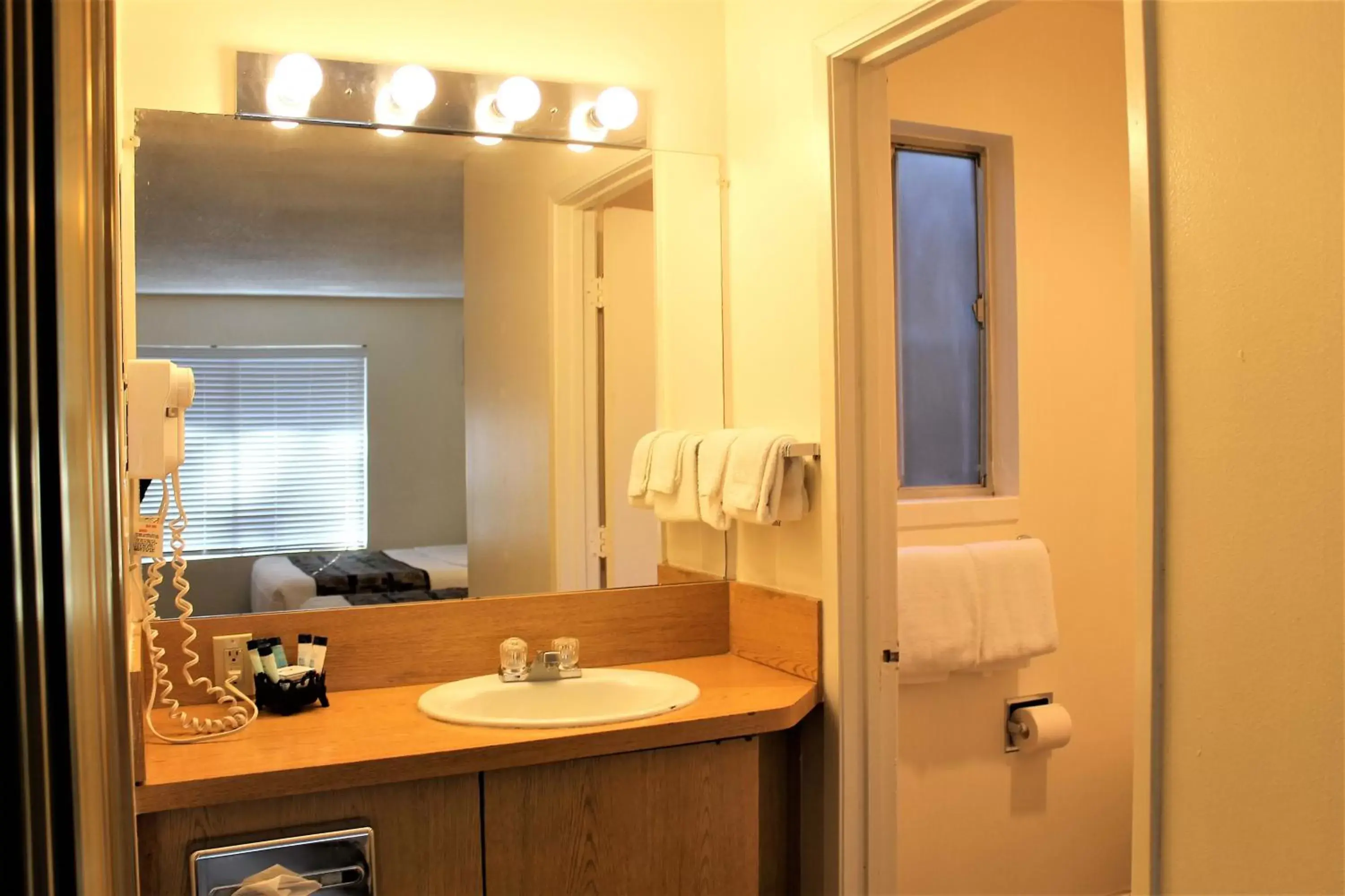 Bathroom in Big Pines Mountain House