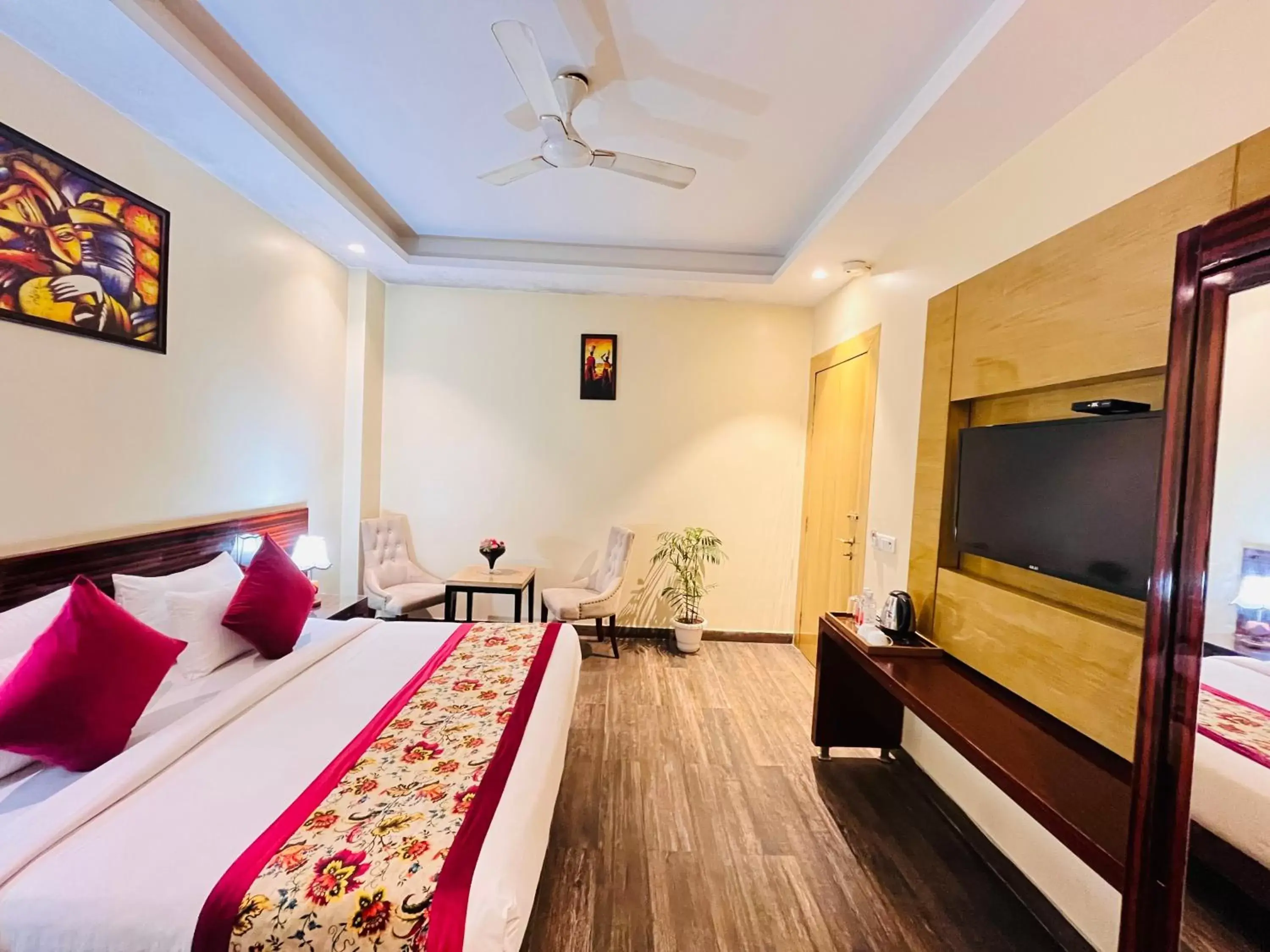 Bed in Hotel Banz - Near Delhi International Airport