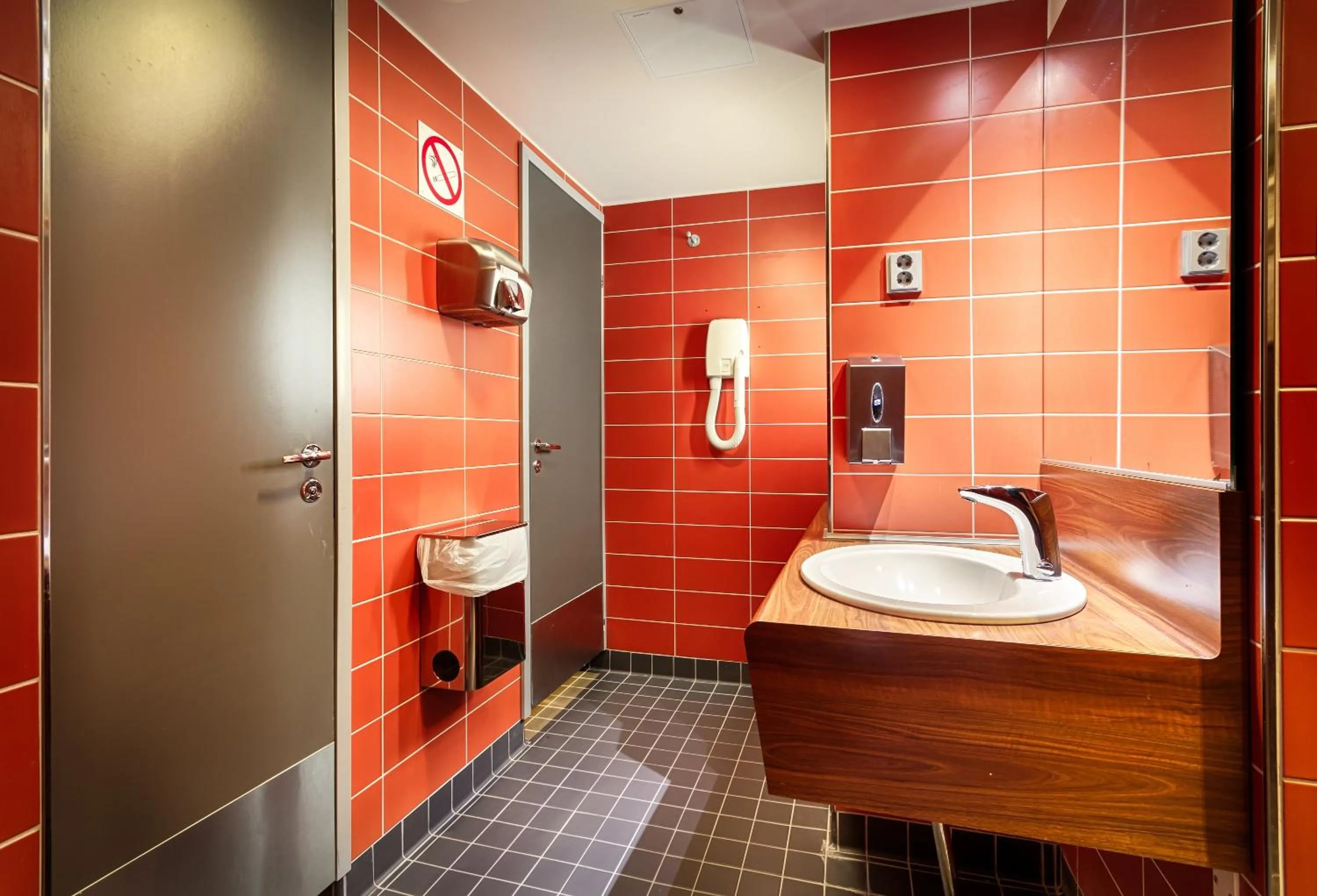 Toilet in Eurohostel