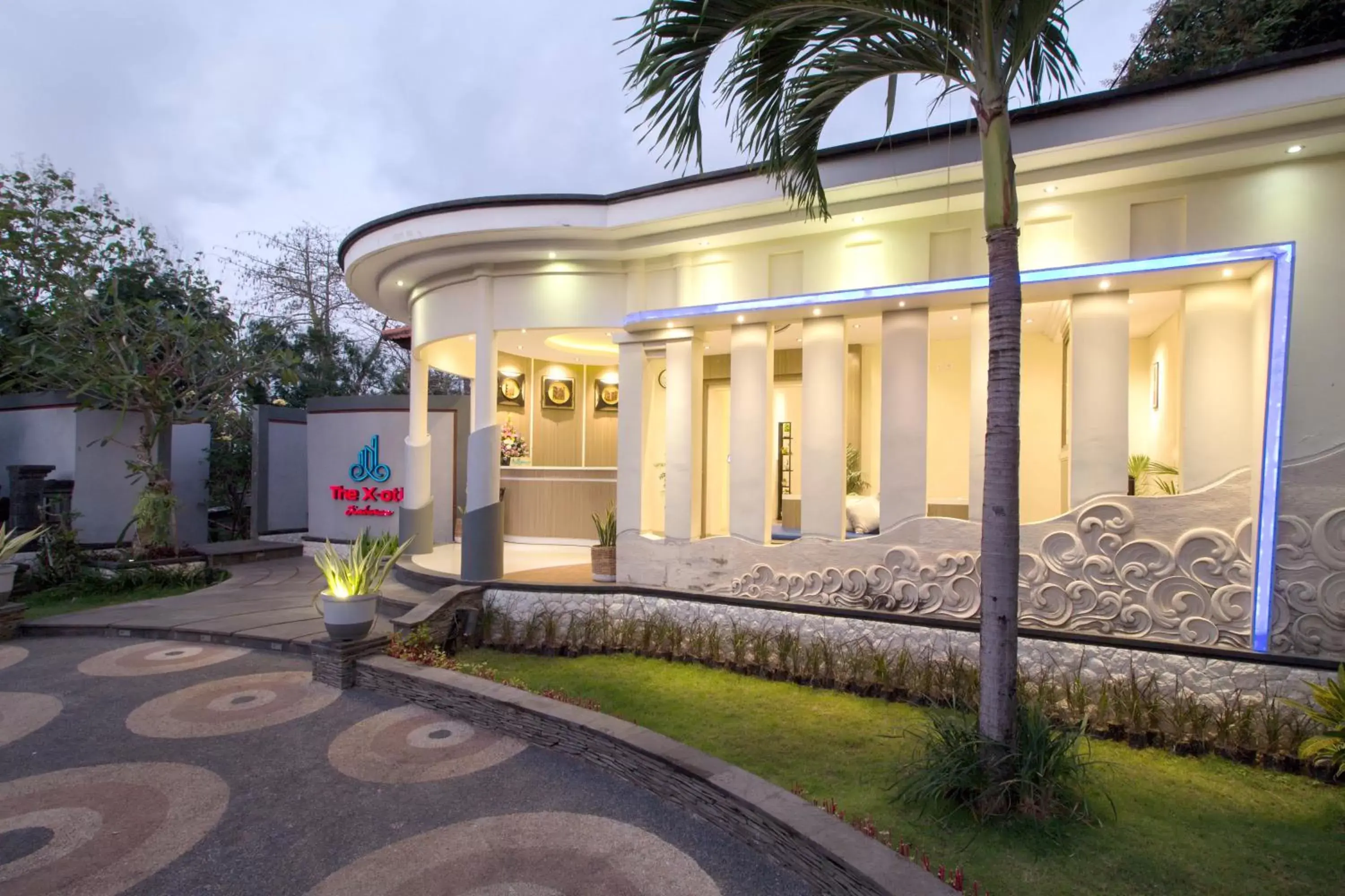 Facade/entrance in The Xotic Jimbaran Bali Facade/entrance in The Xotic Jimbaran Bali