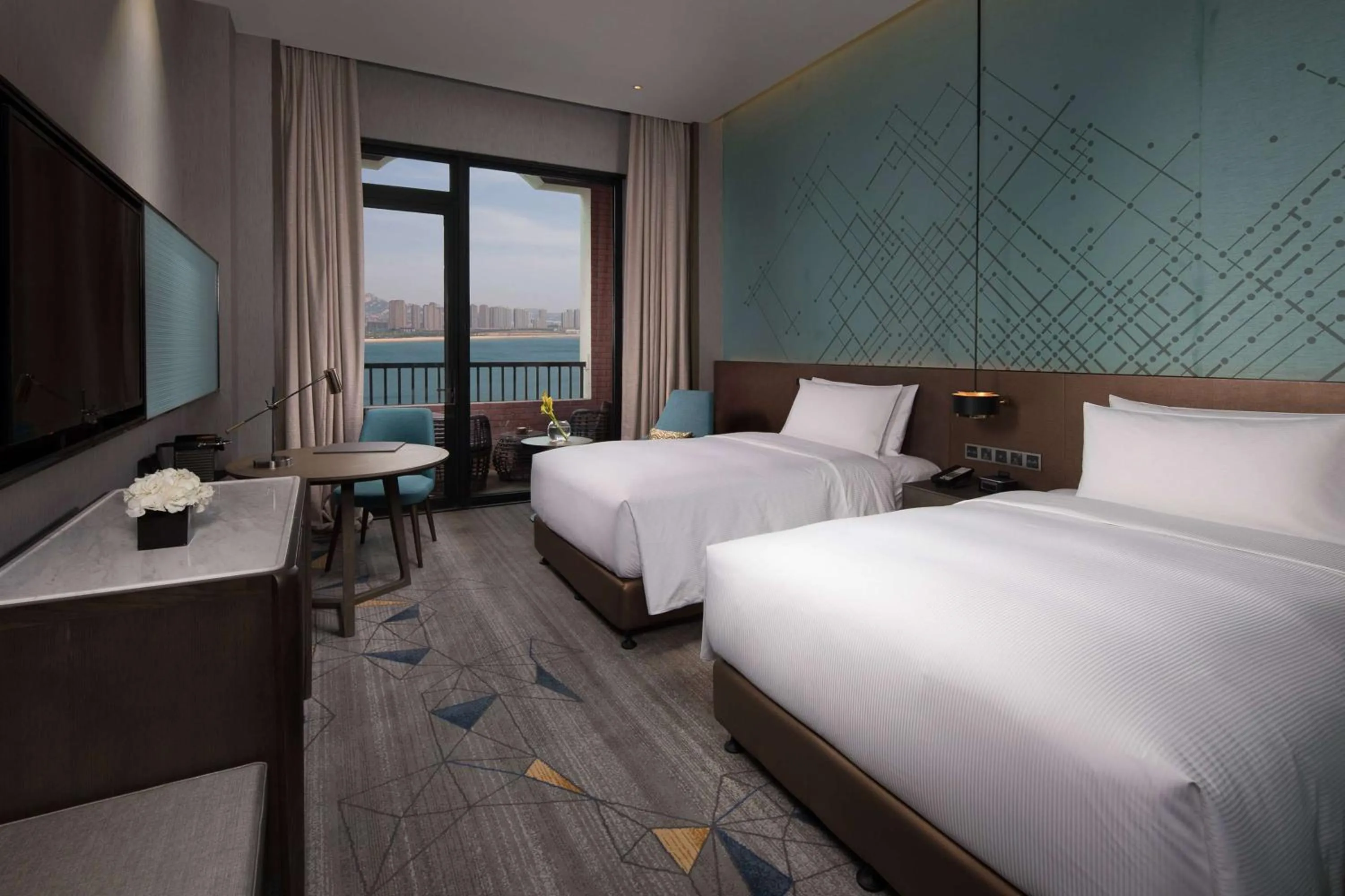 Bedroom, Bed in Doubletree By Hilton Qingdao Oriental Movie Metropolis