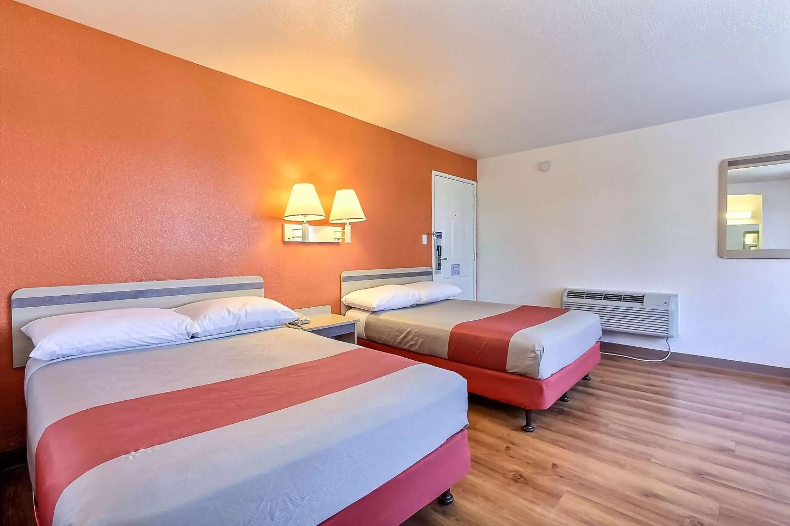 Bedroom, Bed in Motel 6-Fremont, CA - North