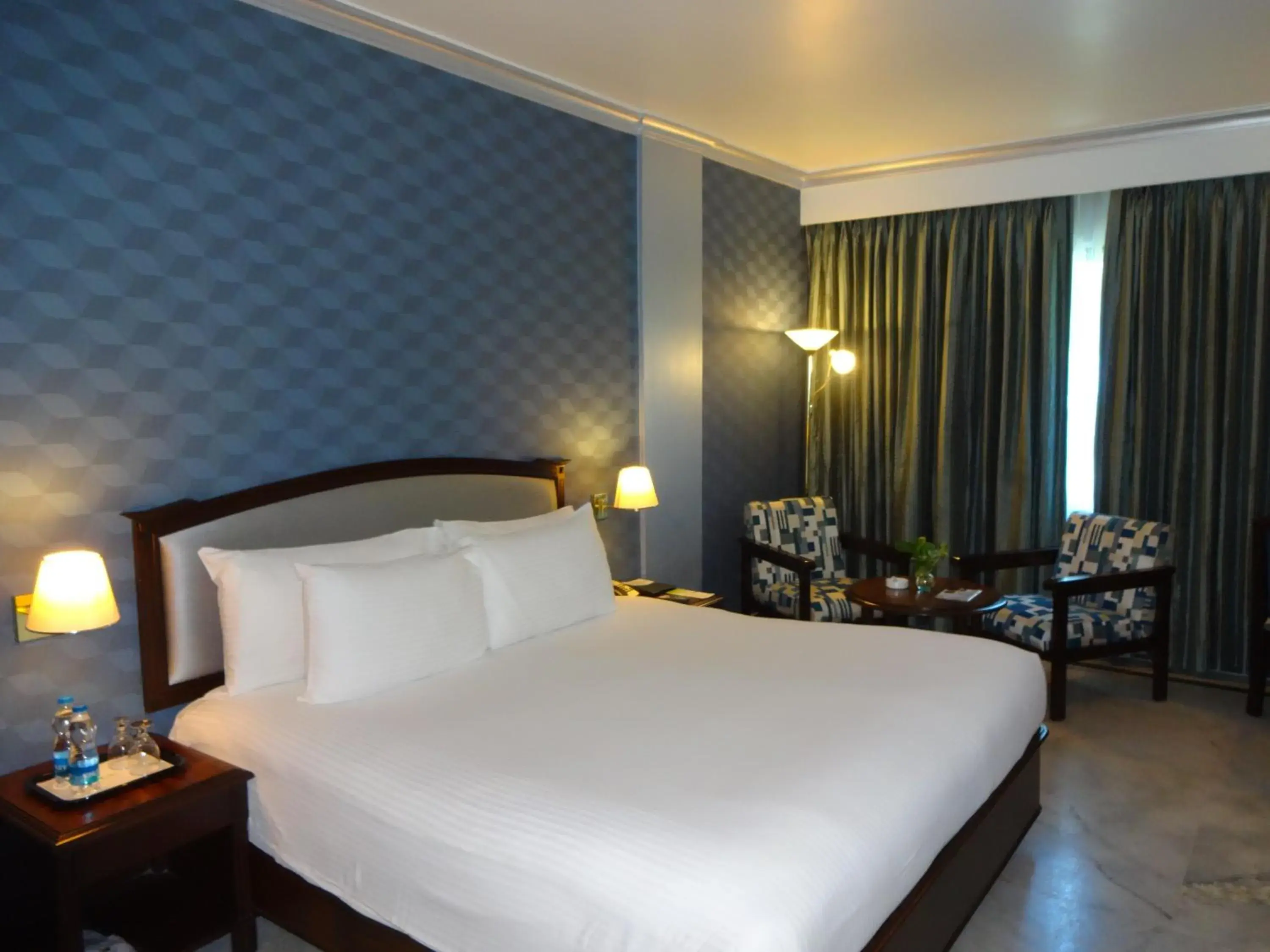 Photo of the whole room, Bed in Radha Regent - Chennai
