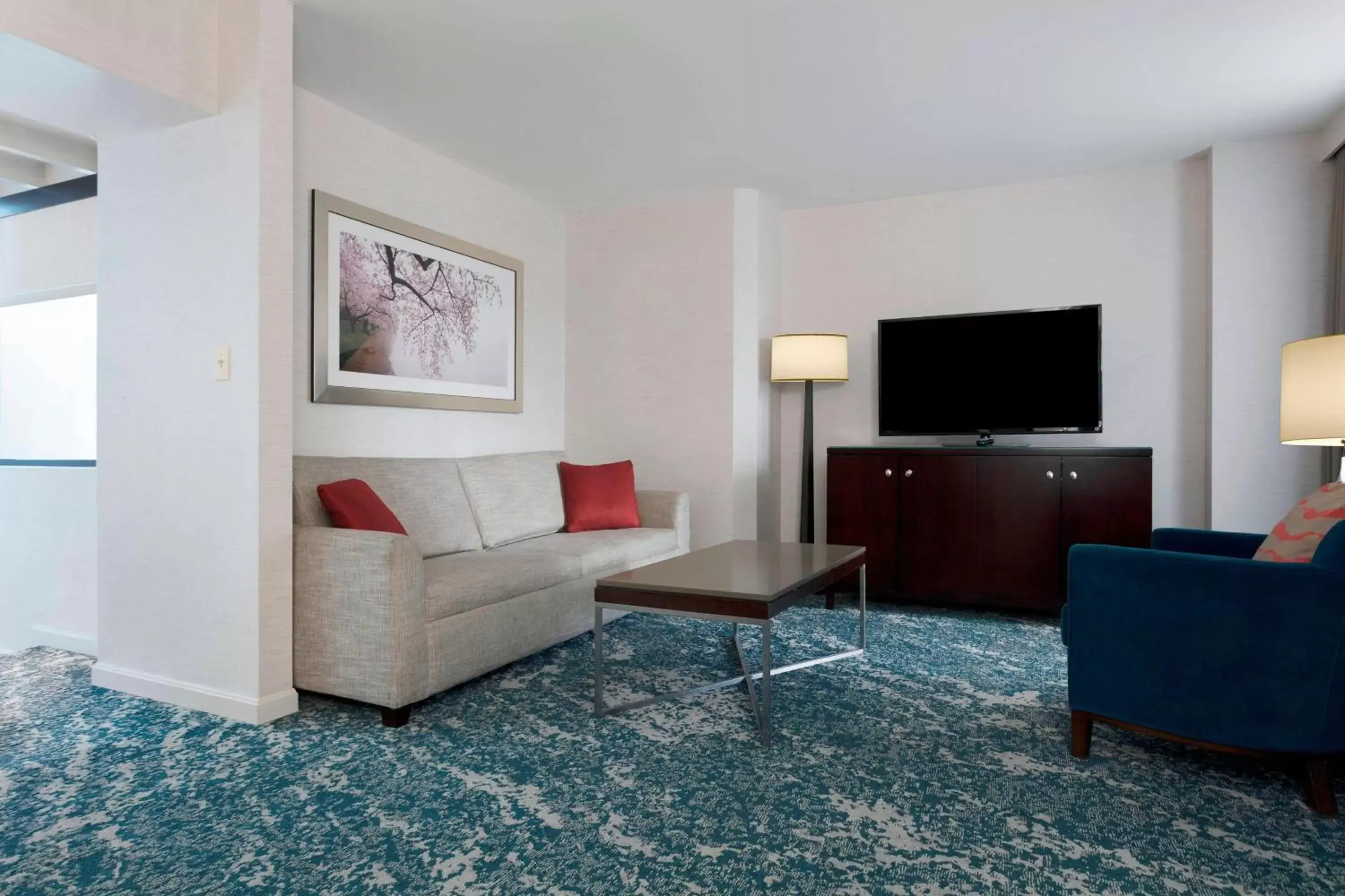 Photo of the whole room, Seating Area in The Westin Washington, D.C. City Center