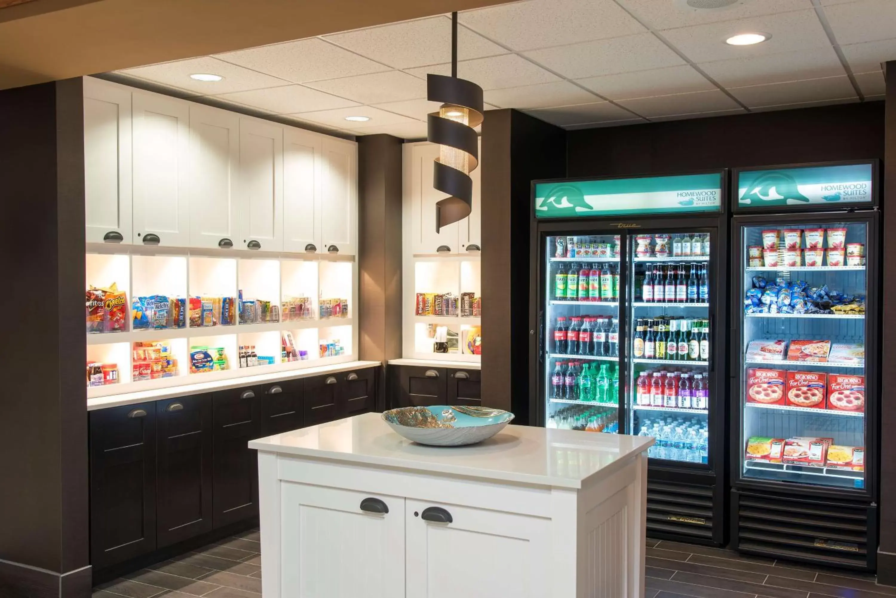 Dining area in Homewood Suites Columbus - Airport