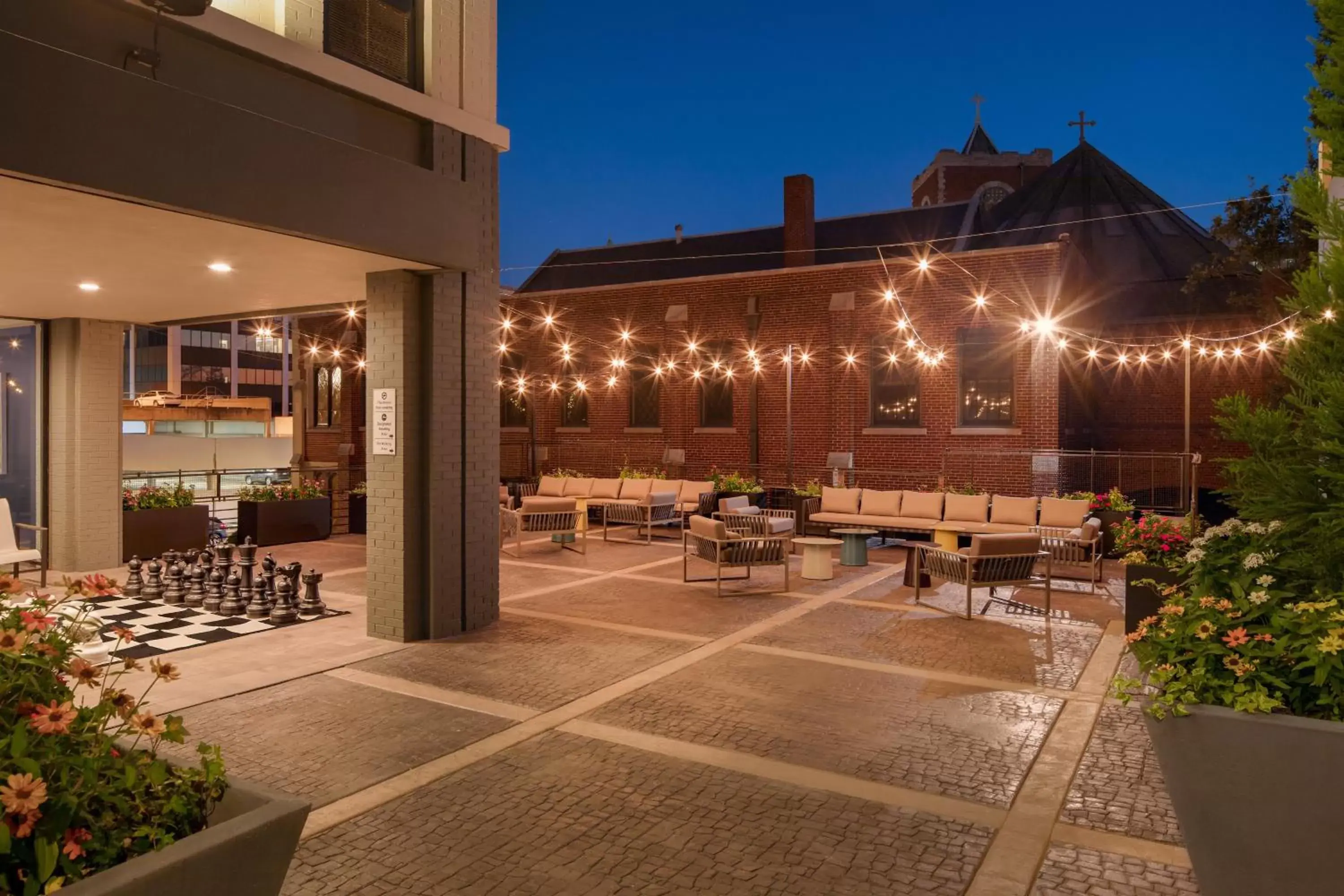 Property building, Restaurant/Places to Eat in Hotel Indigo Chattanooga - Downtown, an IHG Hotel