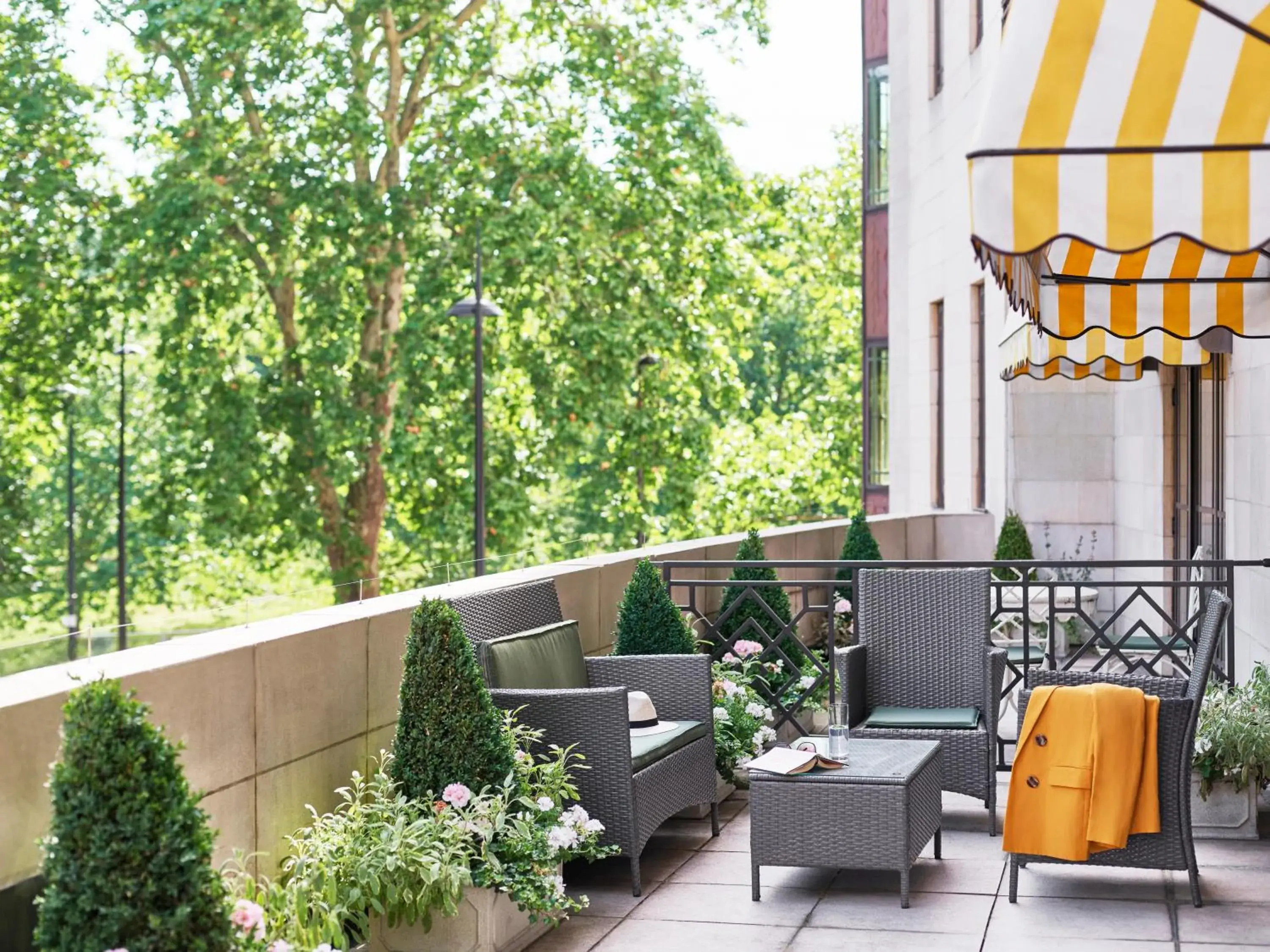 Balcony/Terrace in The Dorchester - Dorchester Collection