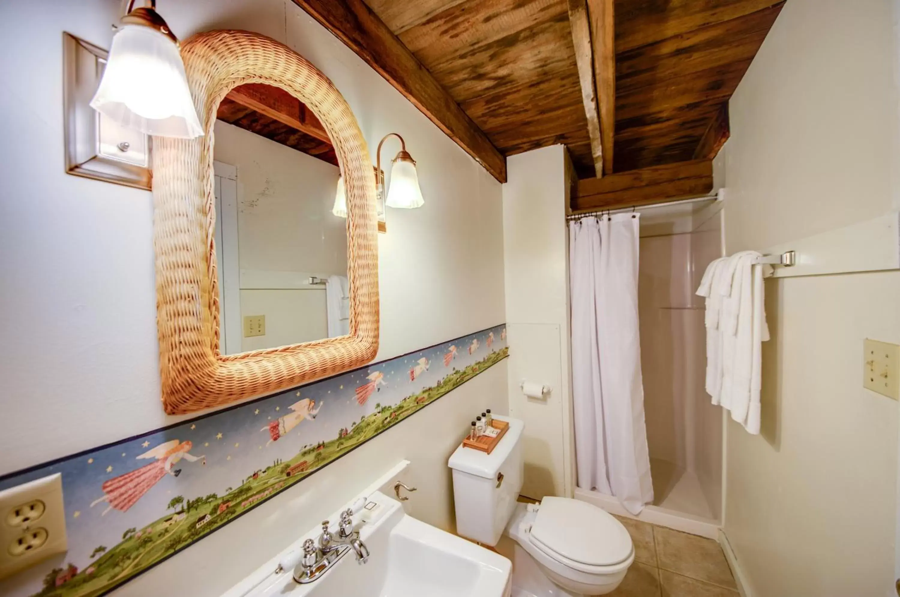 Toilet, Bathroom in Copper Swan