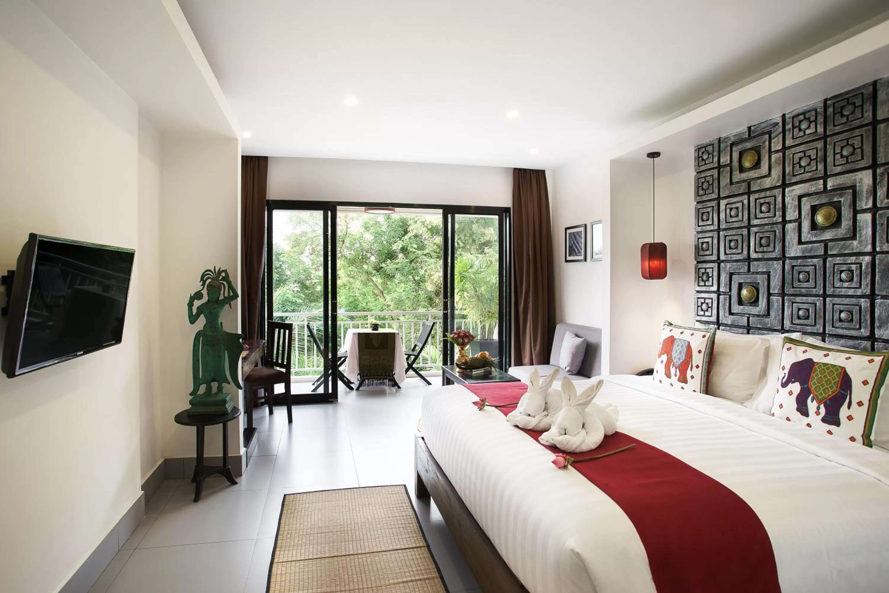 Photo of the whole room in Ladear Privilege Rooms