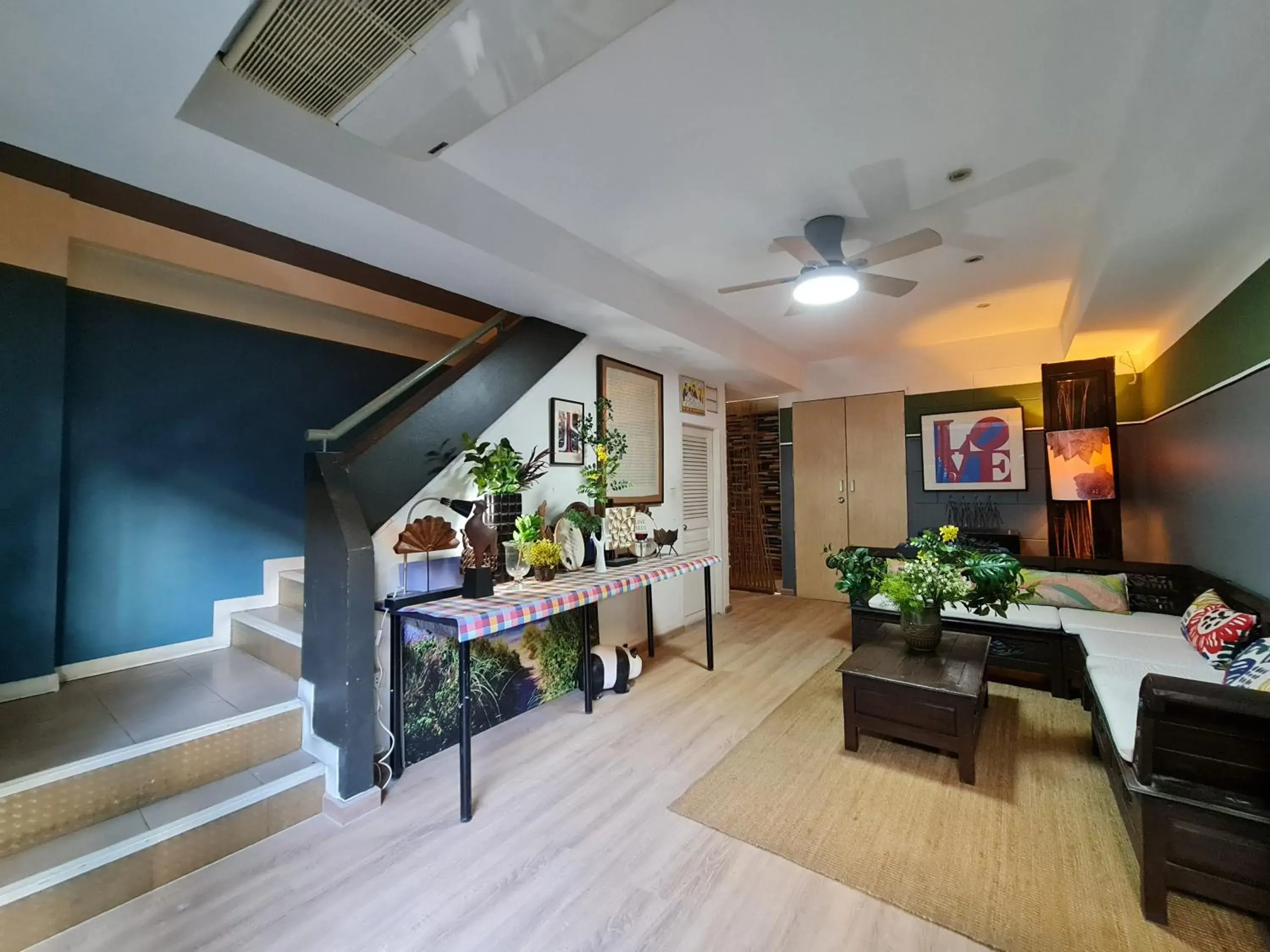 Seating area in Somewhere to Escape - Hometel Seating area in Somewhere to Escape - Hometel