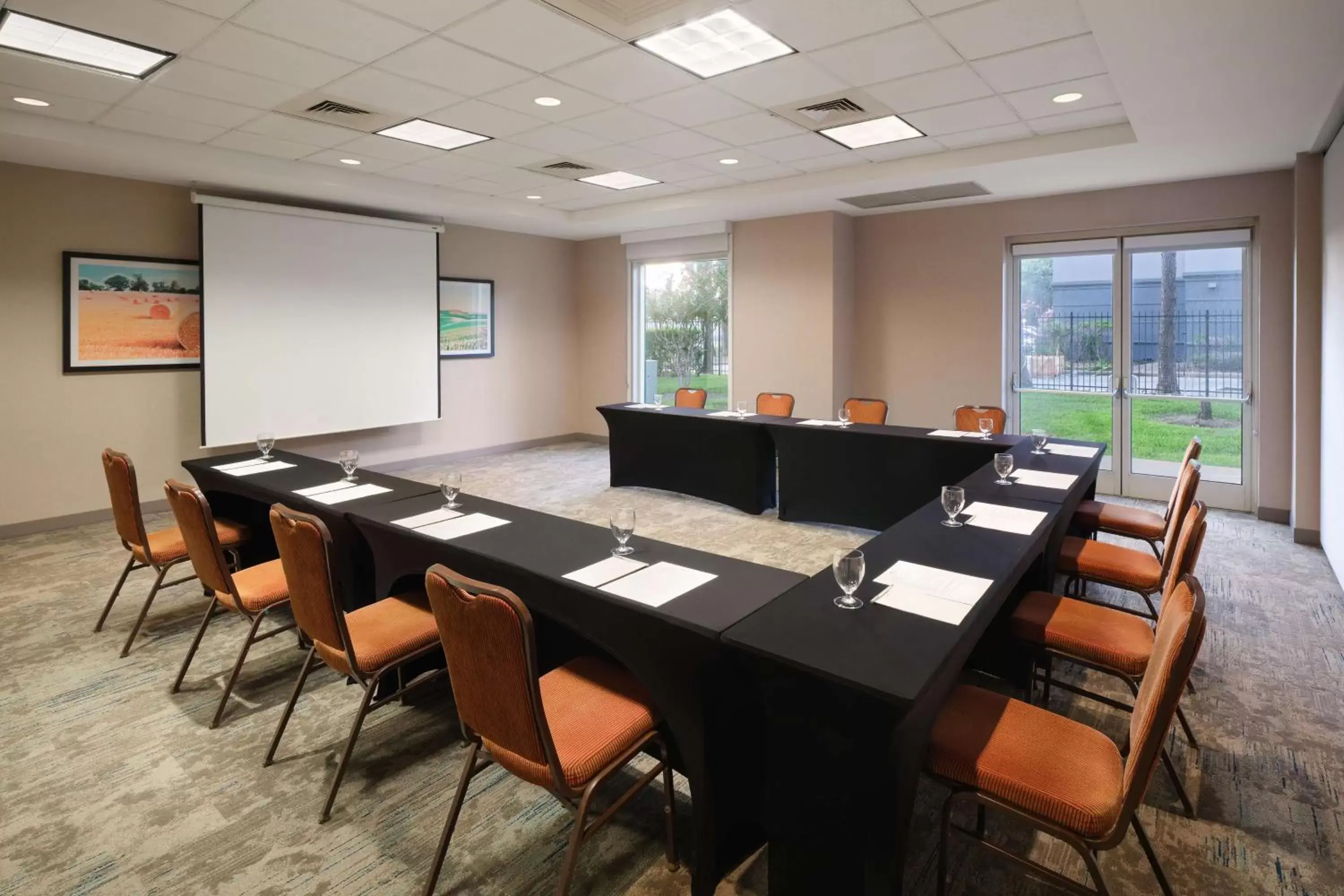 Meeting/conference room in Hilton Garden Inn Houston/Bush Intercontinental Airport