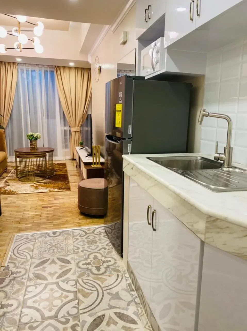 TV and multimedia, Kitchen/Kitchenette in Mpt Suites