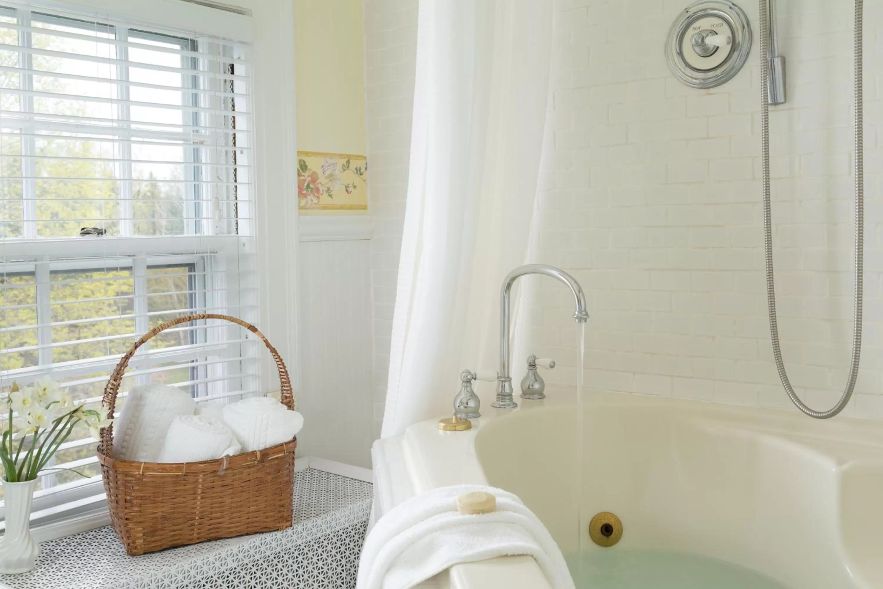 Bathroom in Four Chimneys Inn